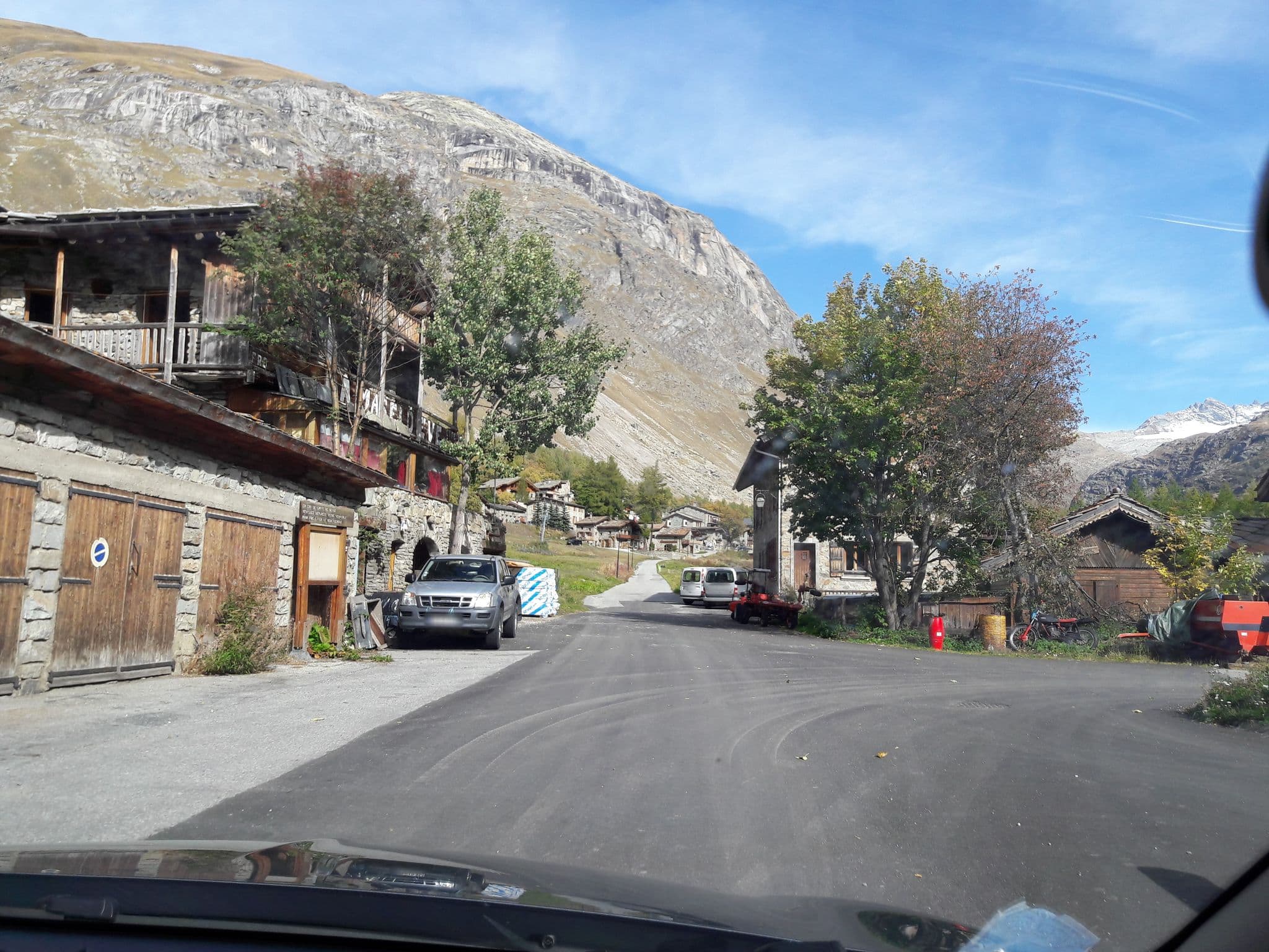 Street view near La Masei d'Ève, Val-d'Isère