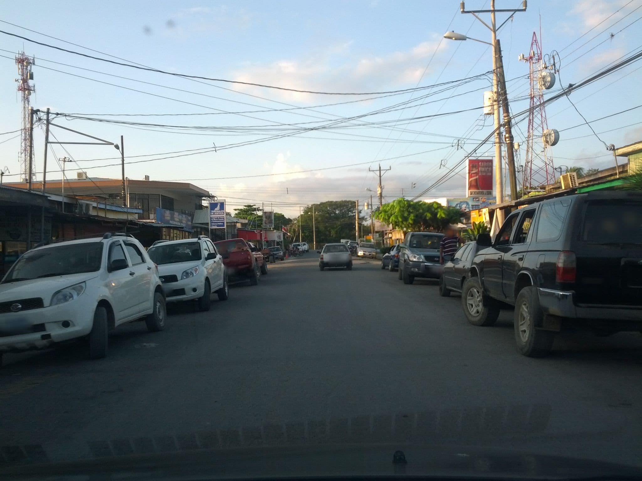 Street view near Hotel y Restaurante Carolina, Golfito — © elotrojames (CC BY-SA · Mapillary)