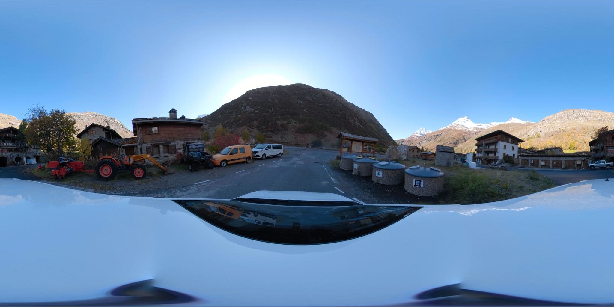 Street view near Les Rhodos, Val-d'Isère