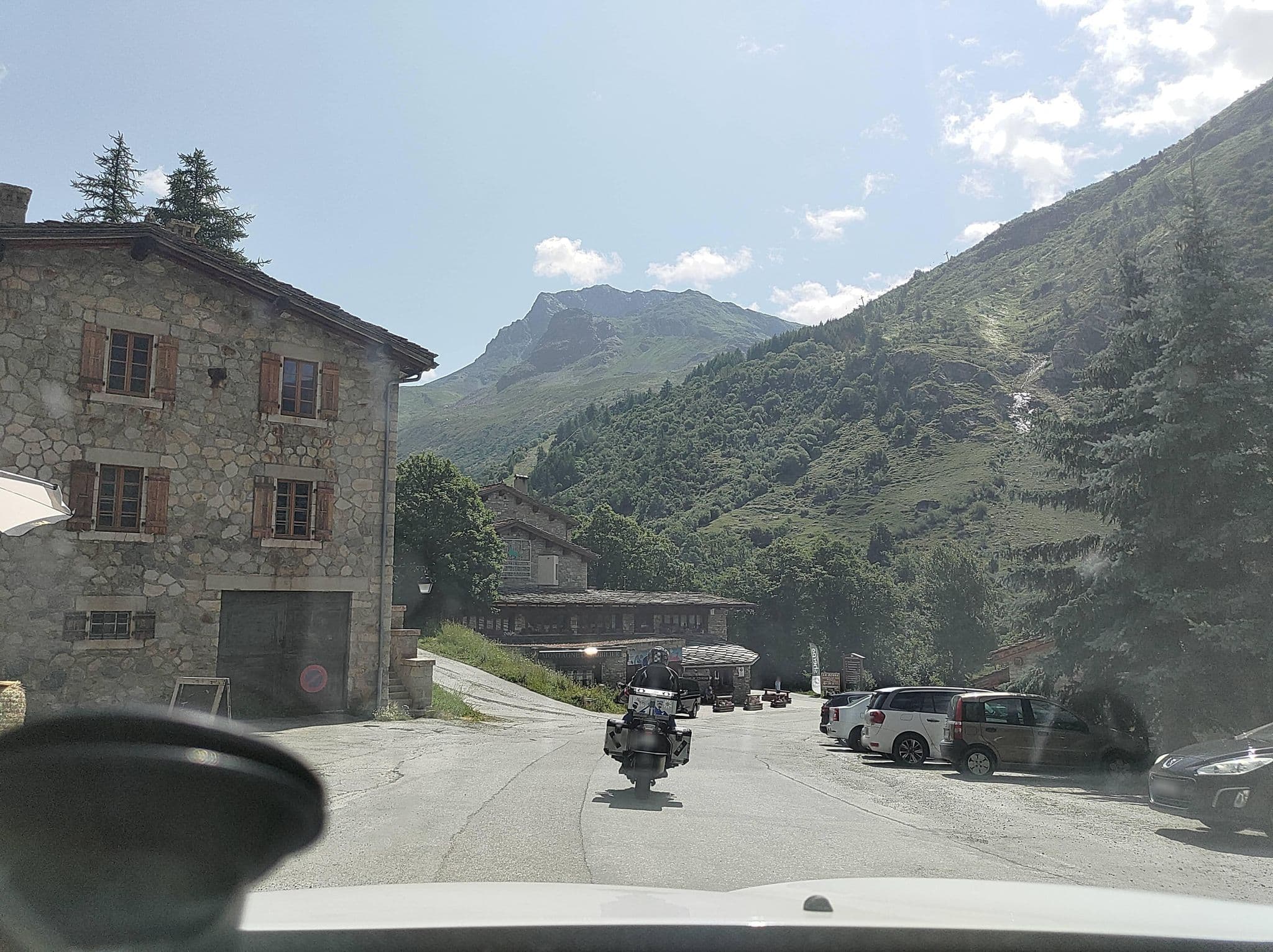 Street view near Les Marabouts, Val-d'Isère