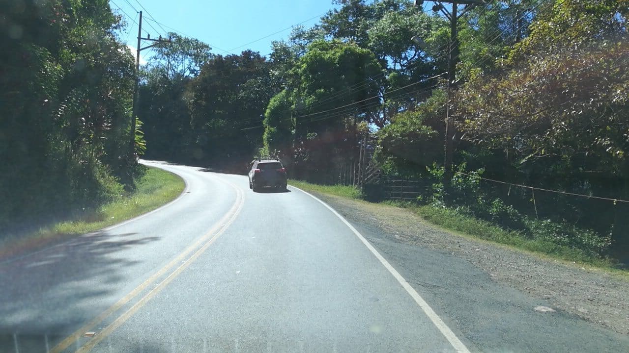 Street view near Natuga Ecolodge Villas, Uvita — © lga (CC BY-SA · Mapillary)