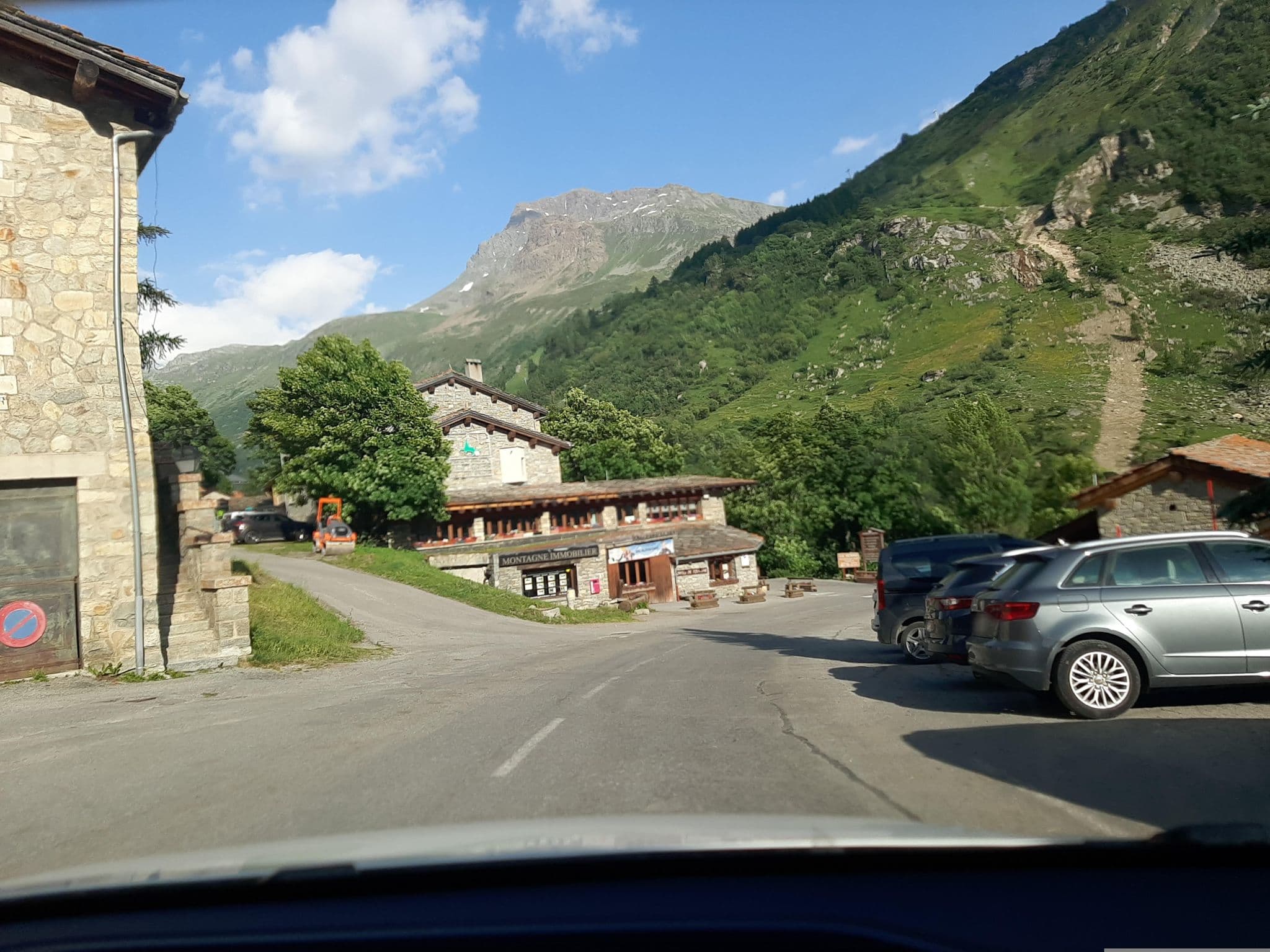 Street view near Le Grand Méan, Val-d'Isère