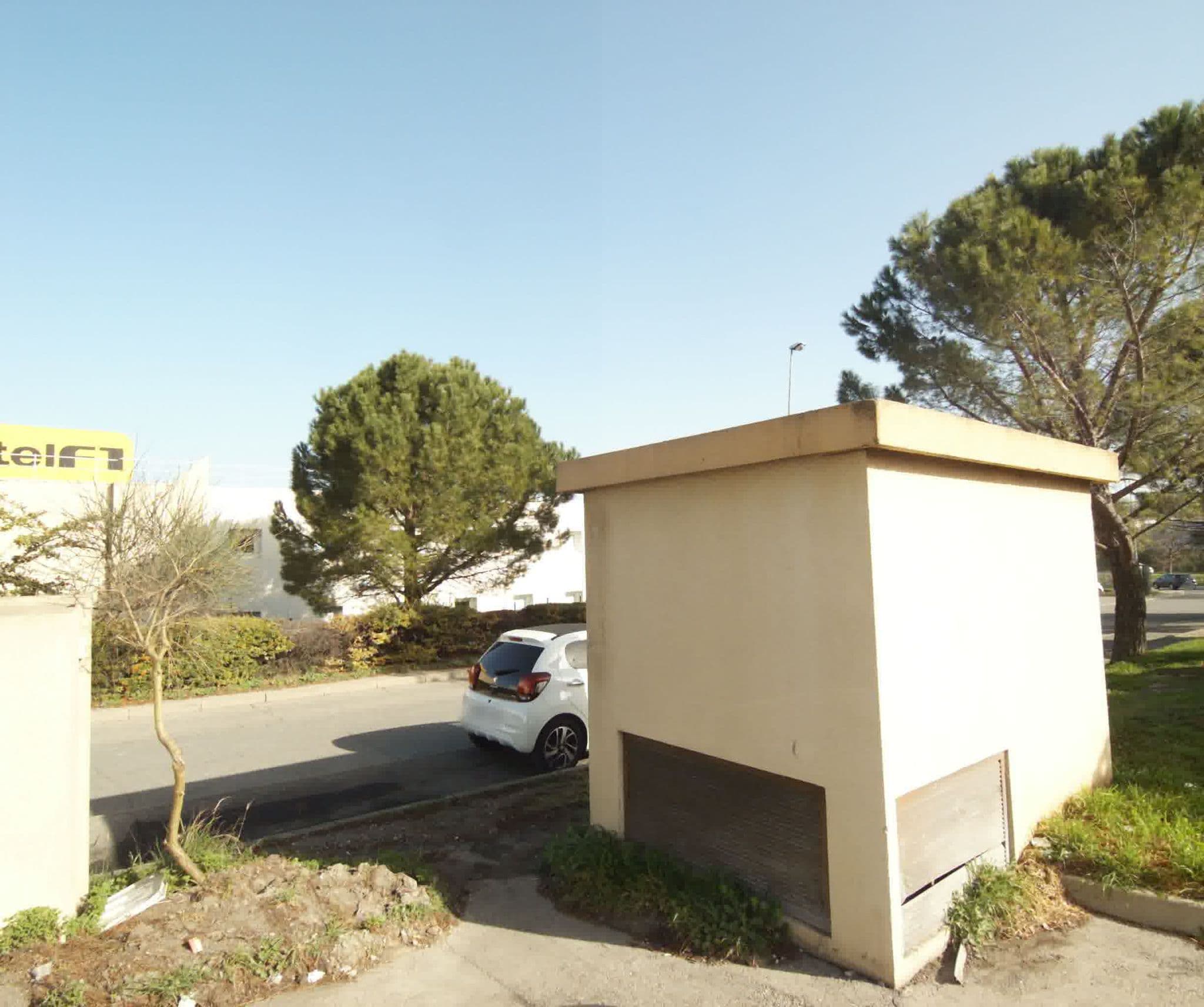 Street view near Hôtel F1 Marseille Plan de Campagne n°1, Septèmes-les-Vallons — © sogefi (CC BY-SA · Mapillary)