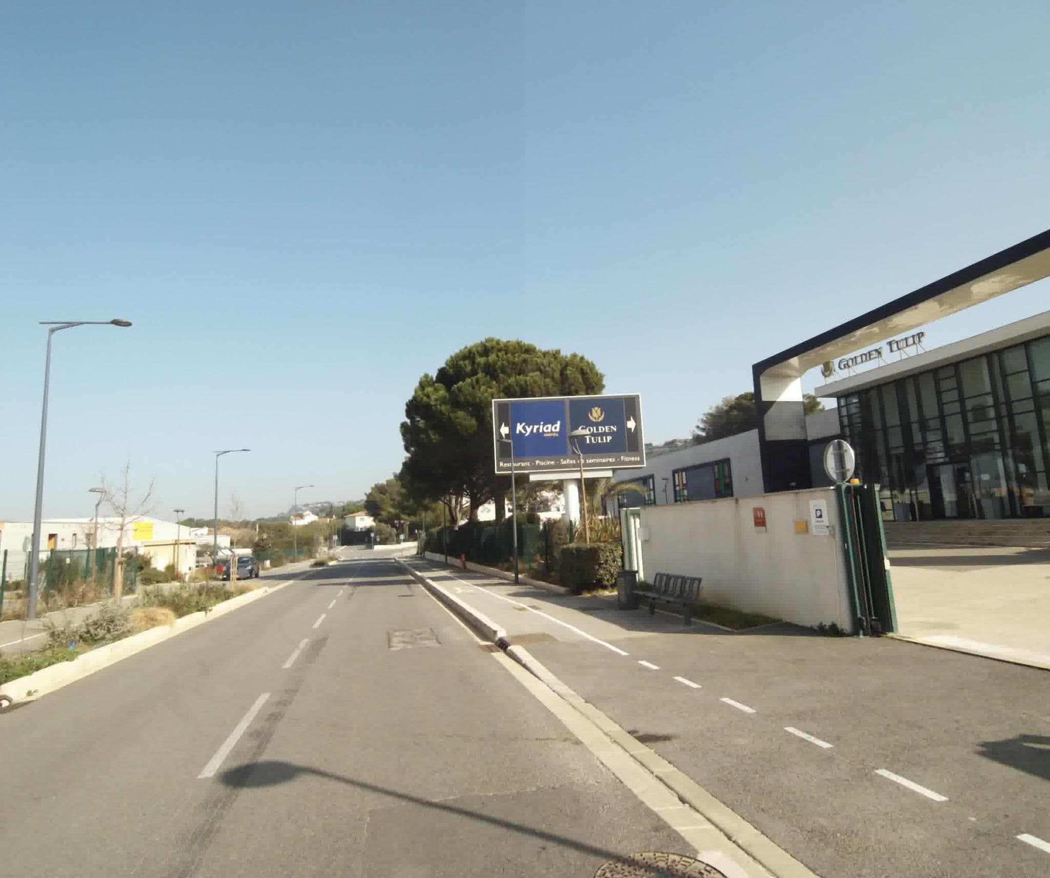 Street view near Holiday Inn Express, Vitrolles — © sogefi (CC BY-SA · Mapillary)