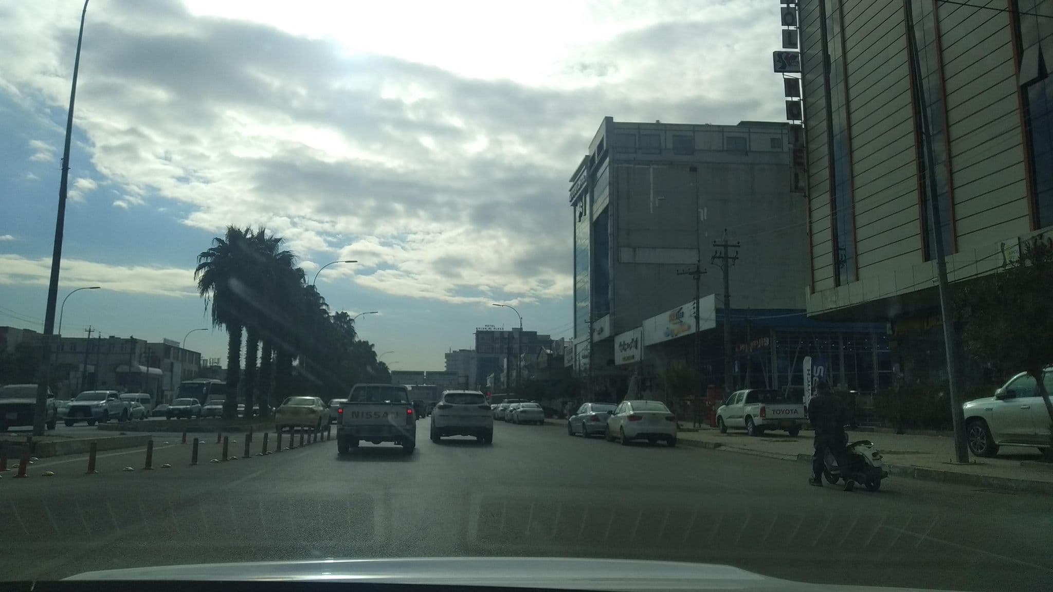 Street view near Shwan Hotel, Erbil — © muhammadismael (CC BY-SA · Mapillary)