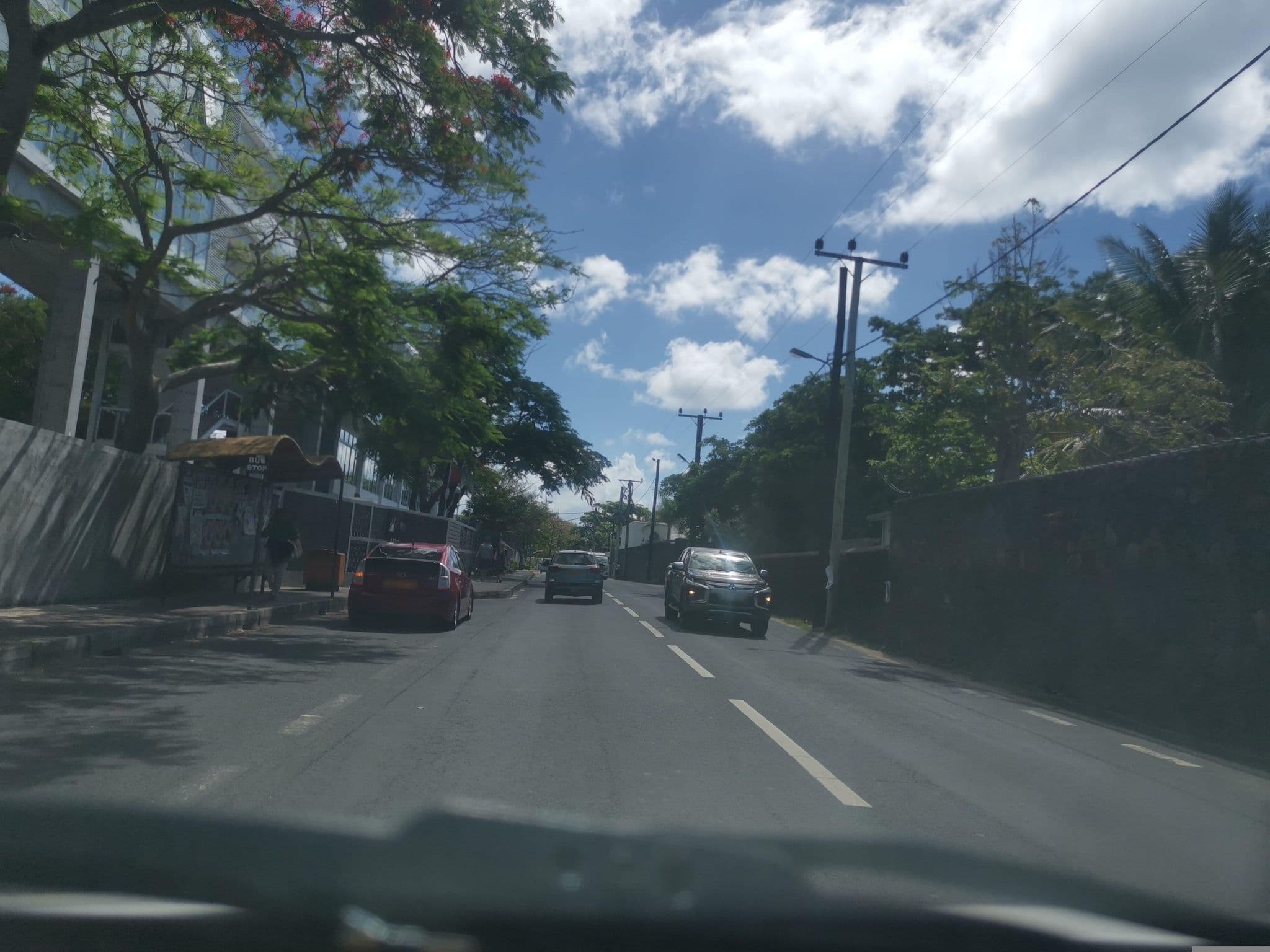 Street view near Islands Edge Luxury Villas, Péreybère — © armandr (CC BY-SA · Mapillary)