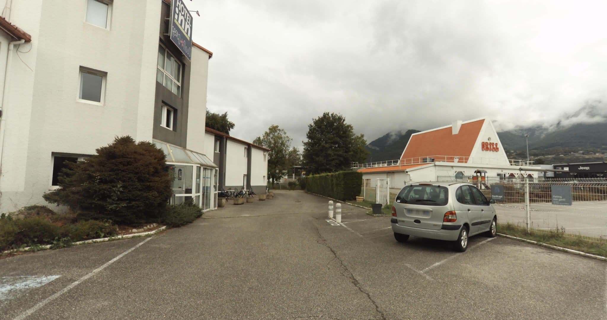 Street view near Kyriad, La Ravoire — © sogefi (CC BY-SA · Mapillary)