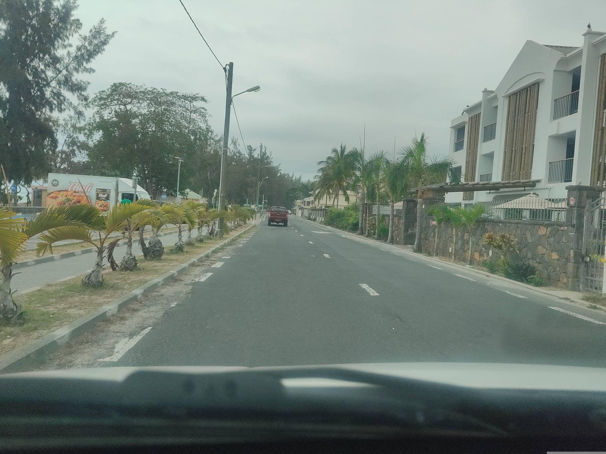 Street view near Sea Villa, Flic en Flac — © armandr (CC BY-SA · Mapillary)