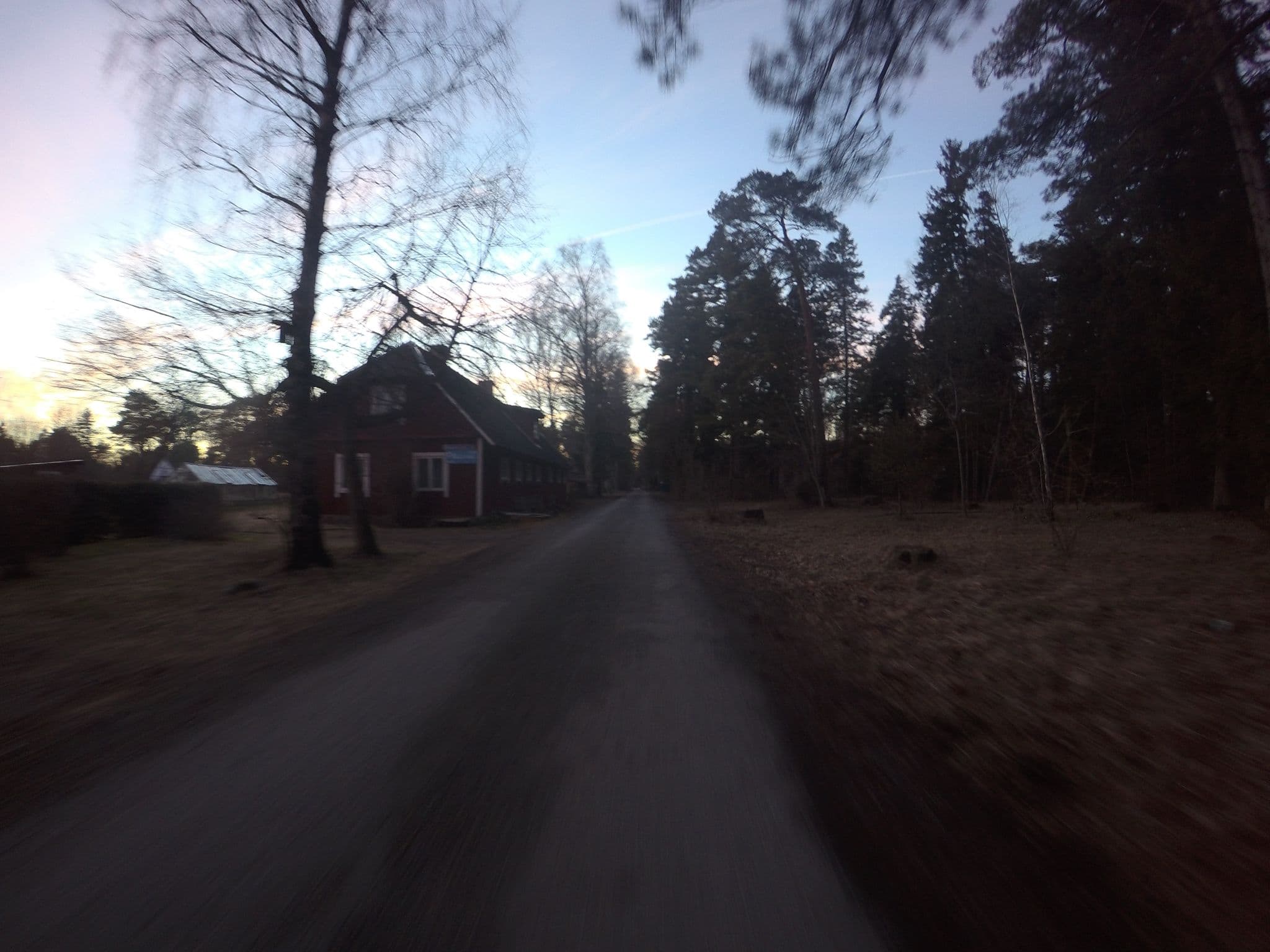 Street view near Kuus Tuba, Orissaare — © katrin (CC BY-SA · Mapillary)