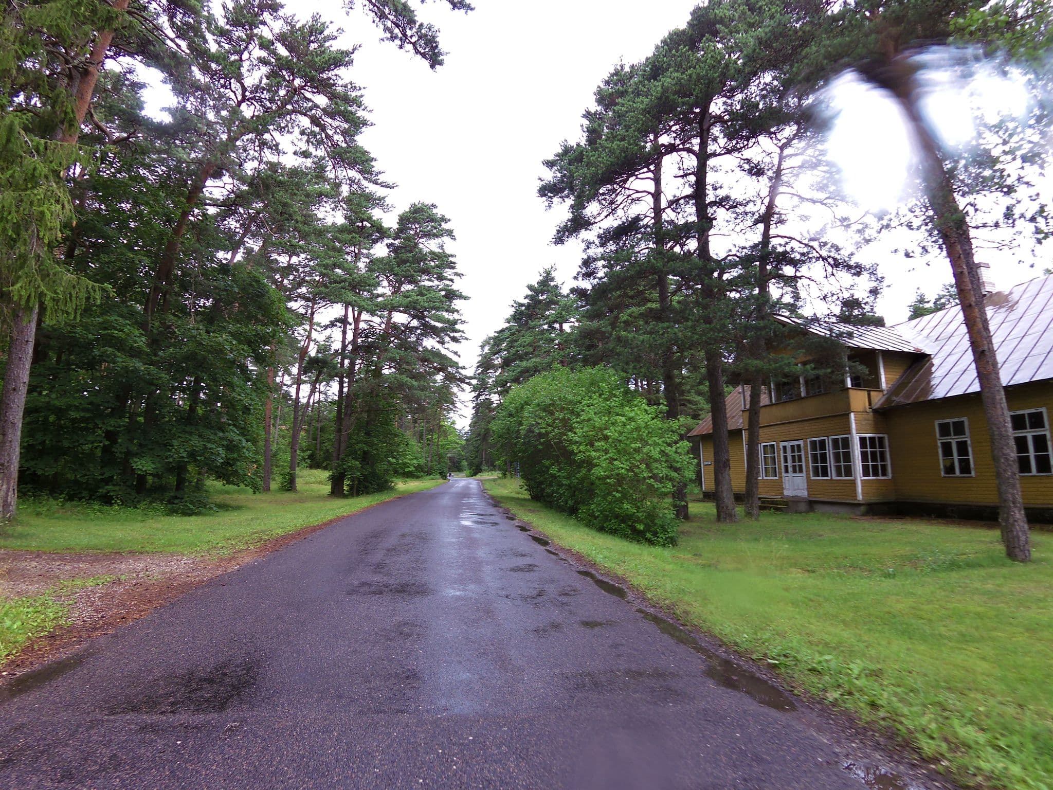 Street view near Hullo Trahter, Haapsalu — © till (CC BY-SA · Mapillary)