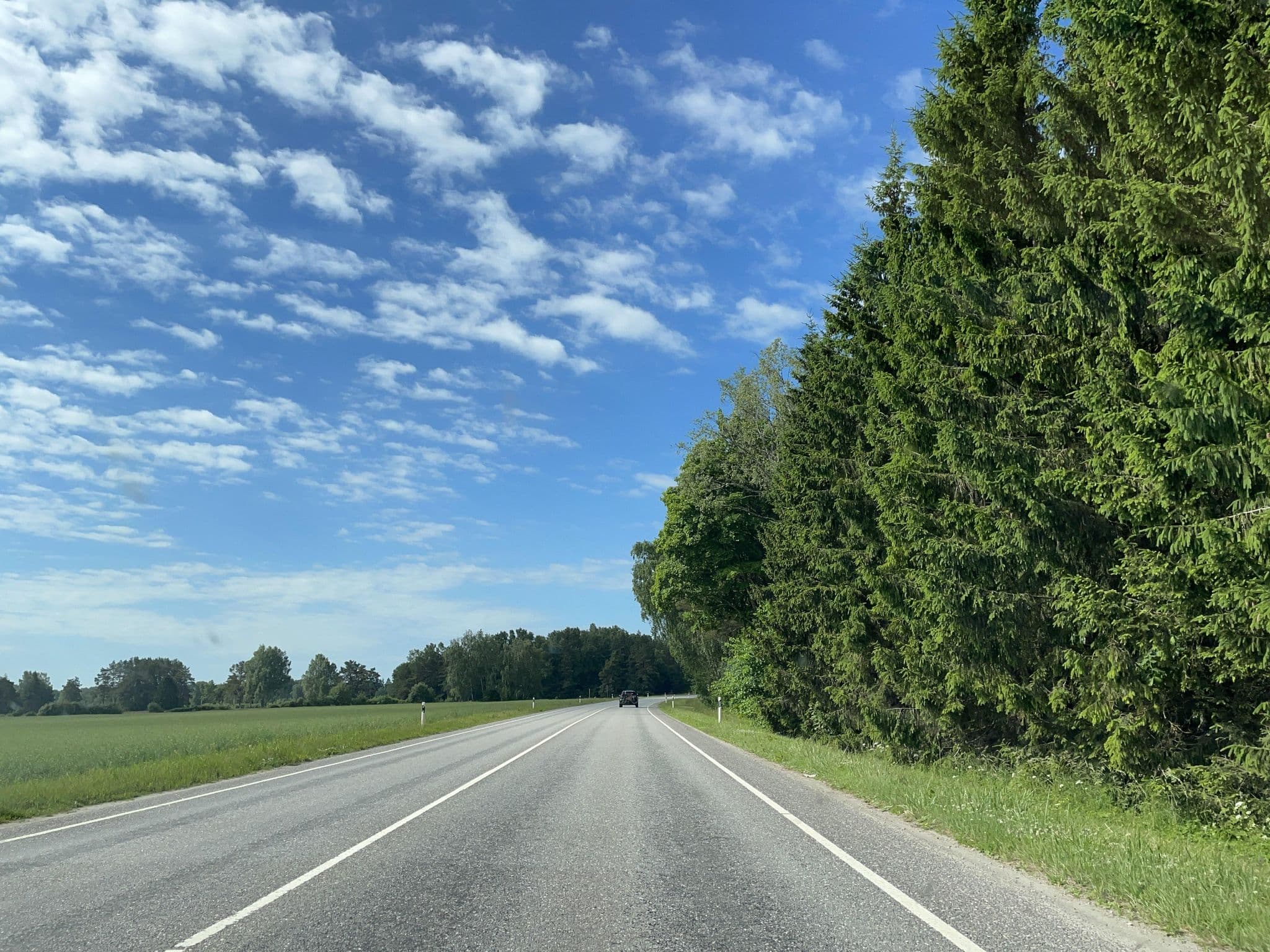 Street view near Lause Puhketalu, Orissaare — © kino (CC BY-SA · Mapillary)