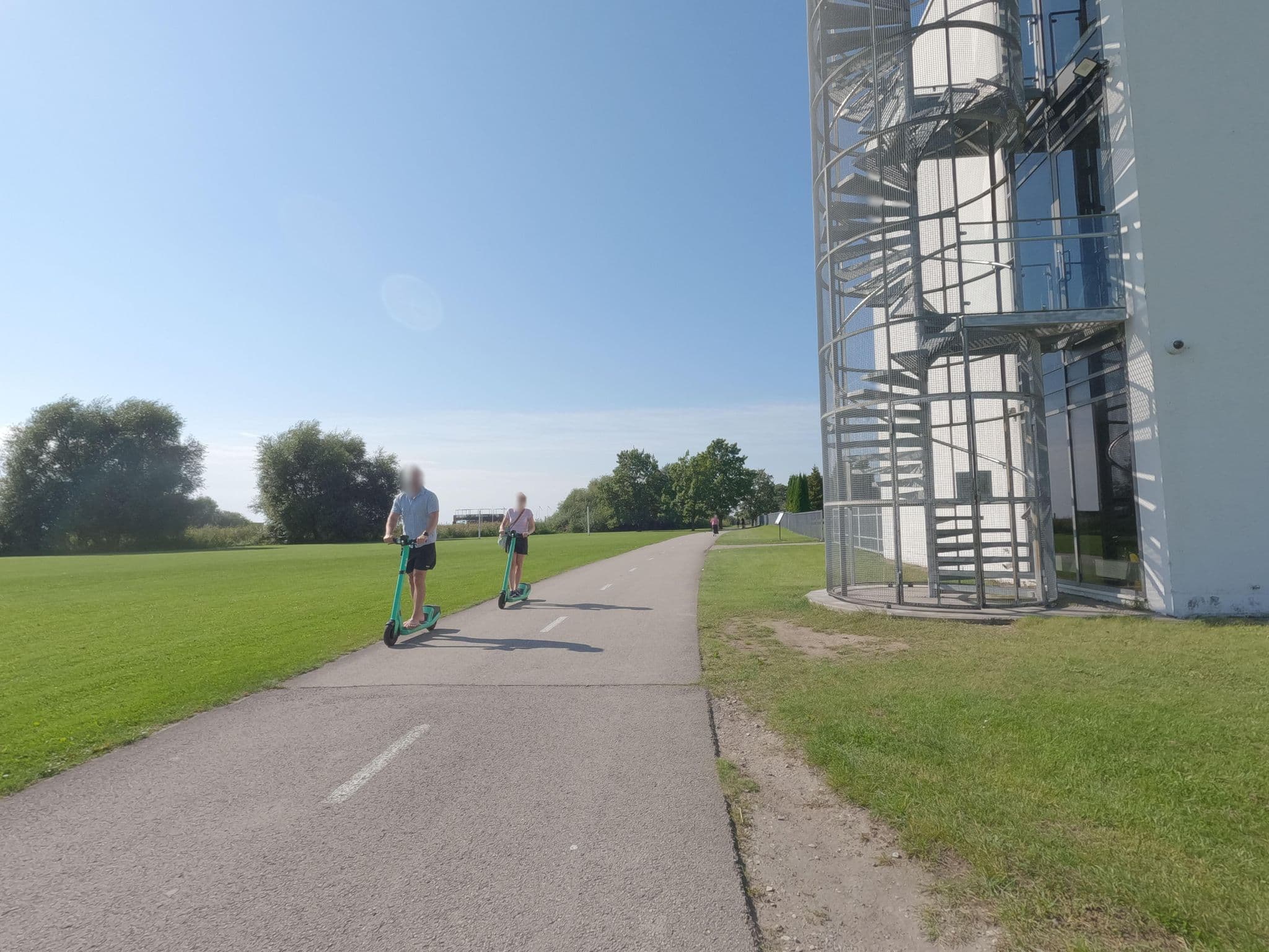Street view near Tervise Paradiisi Konverentsituba, Pärnu — © ESTmapper1001 (CC BY-SA · Mapillary)