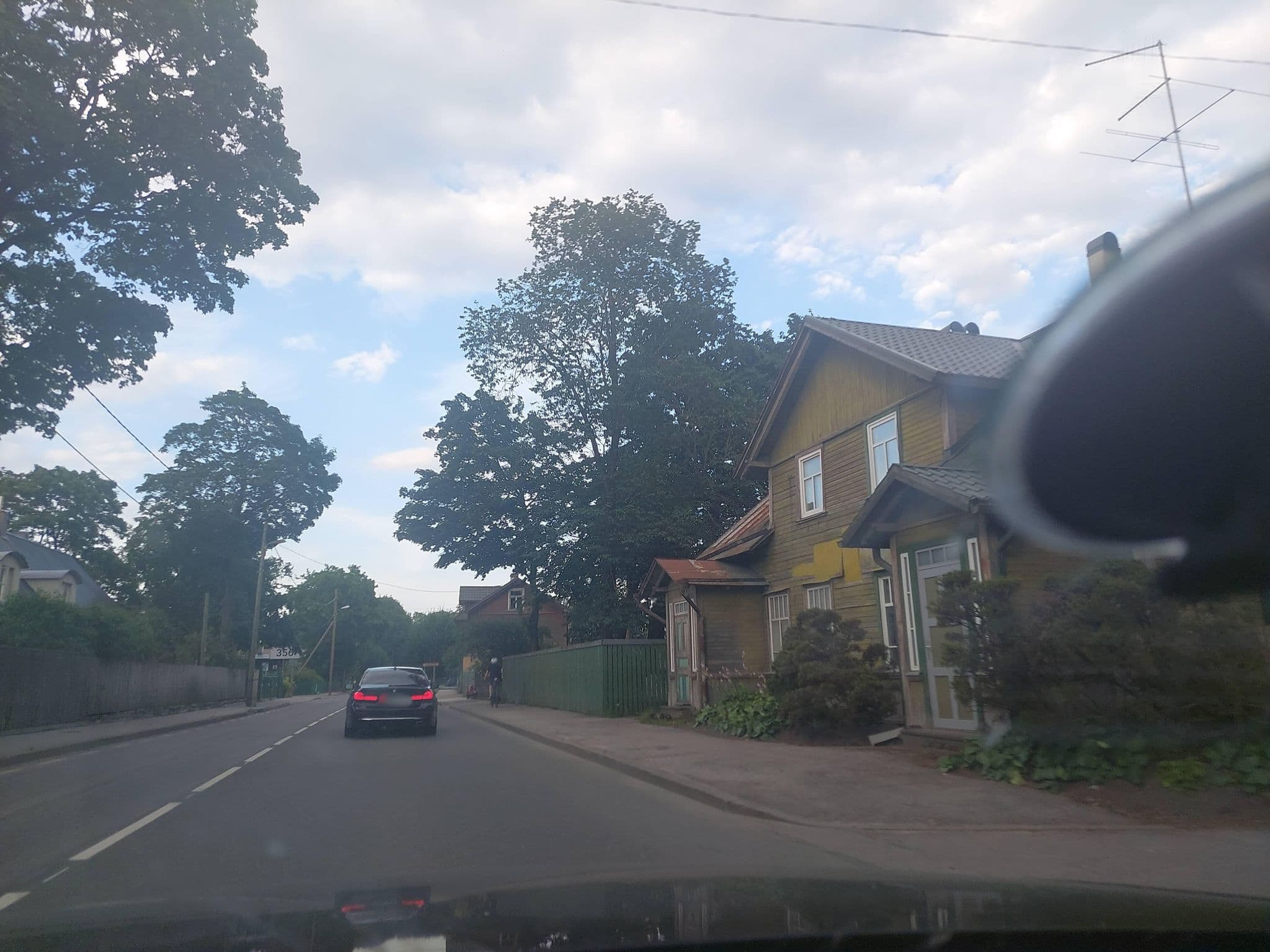 Street view near B&B Guesthouse Lepido, Nõmme — © Apirnus (CC BY-SA · Mapillary)