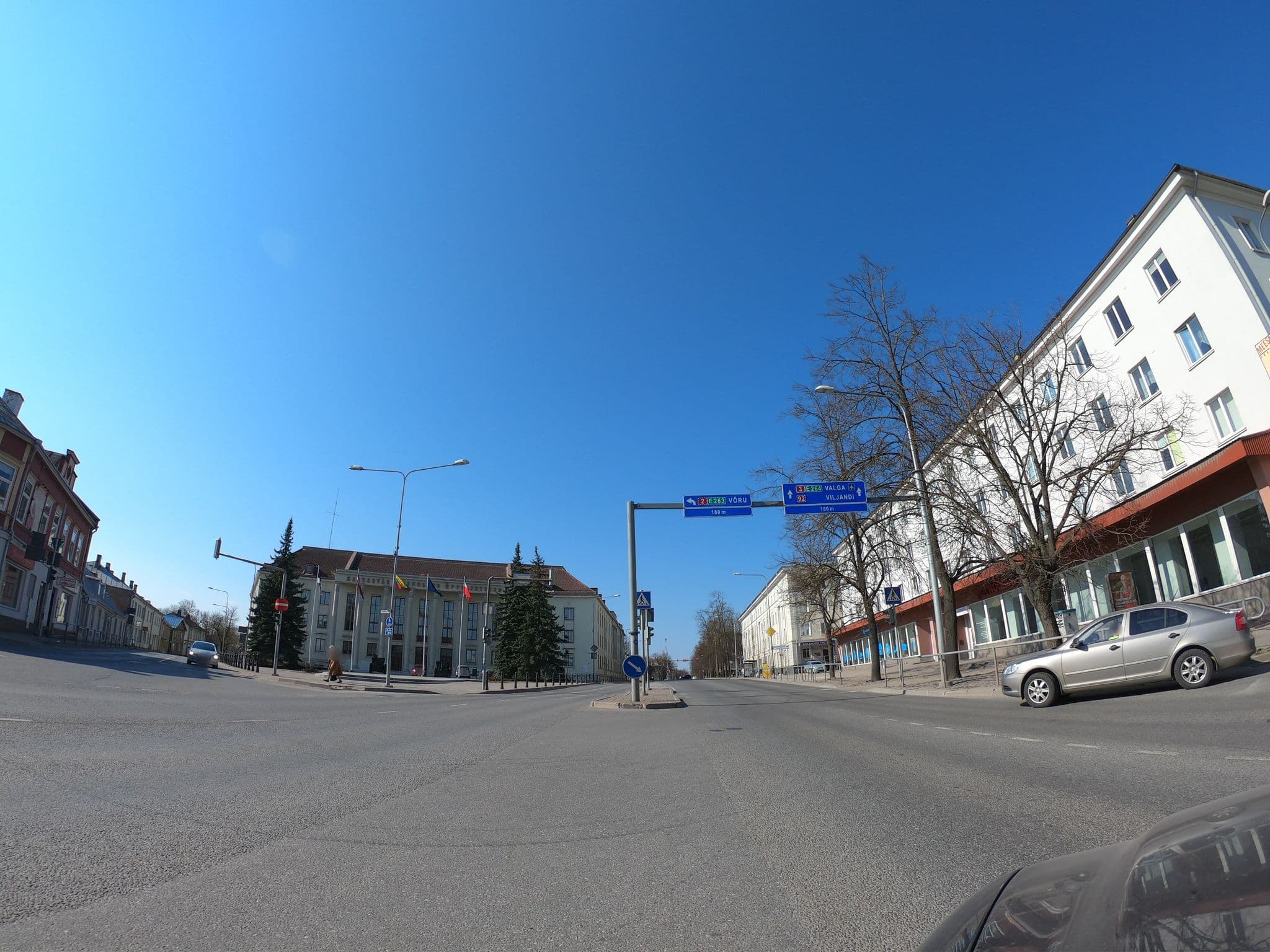Street view near Hostel Starest, Tartu — © richlv (CC BY-SA · Mapillary)