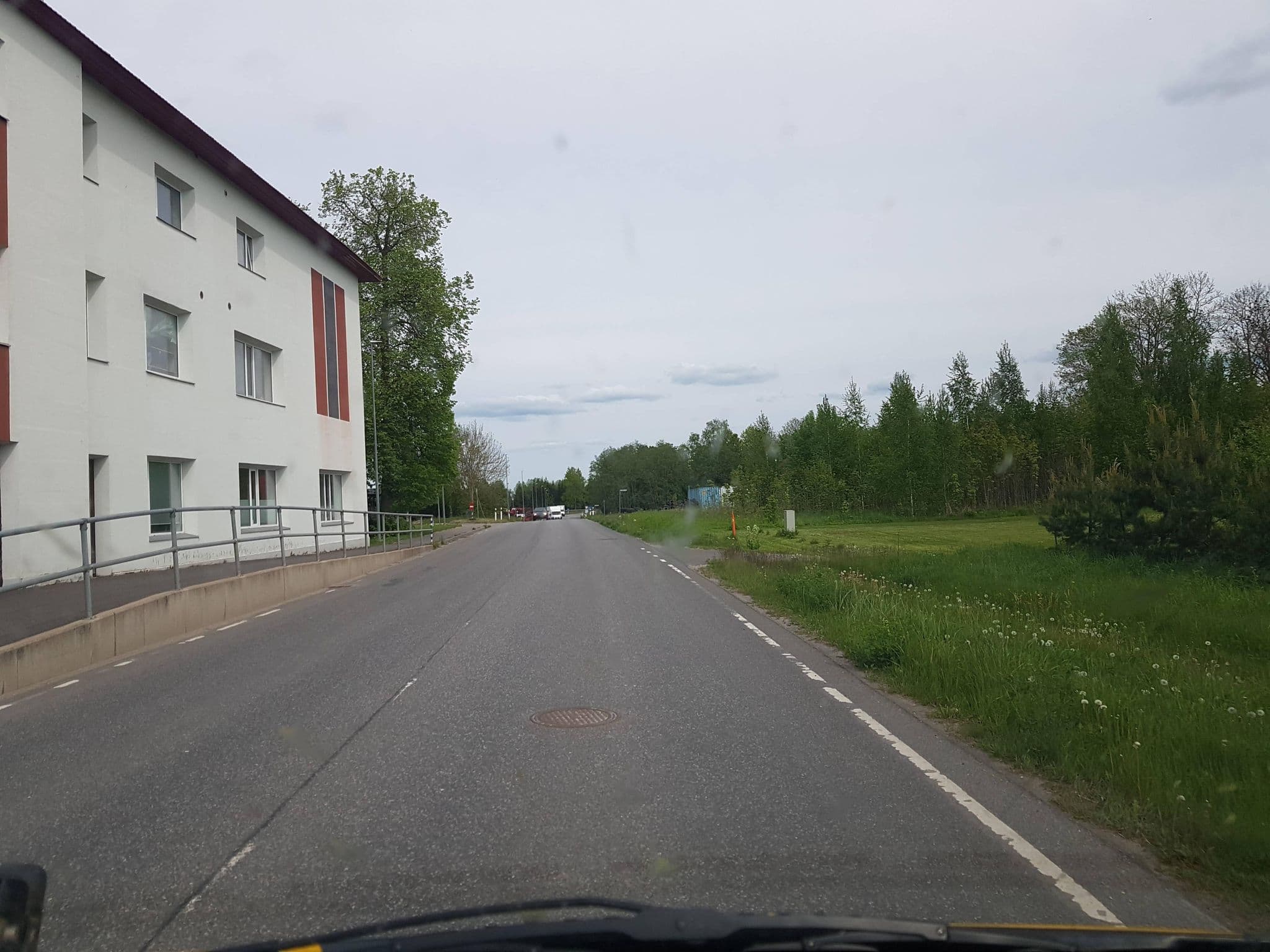 Street view near kauhuhotelli rehen wifi spotti, Soinaste — © roadexplorer001 (CC BY-SA · Mapillary)