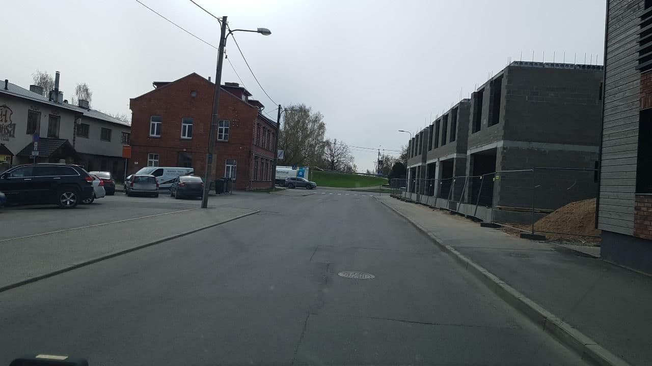 Street view near Aleksandri Hotel Tartu, Tartu — © roadexplorer001 (CC BY-SA · Mapillary)