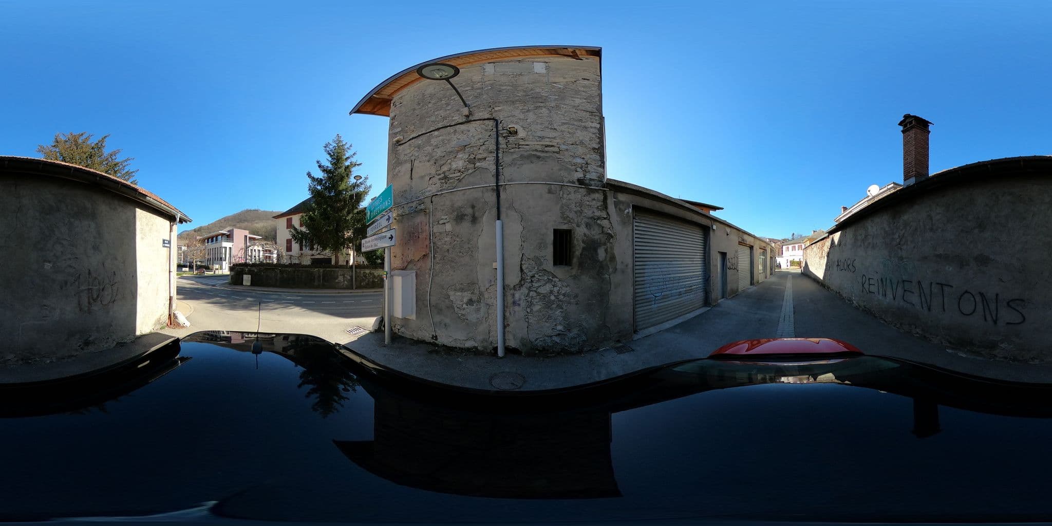 Street view near Hôtel du Parc - Manoir du Baron Blanc, Faverges — © futur3r (CC BY-SA · Mapillary)