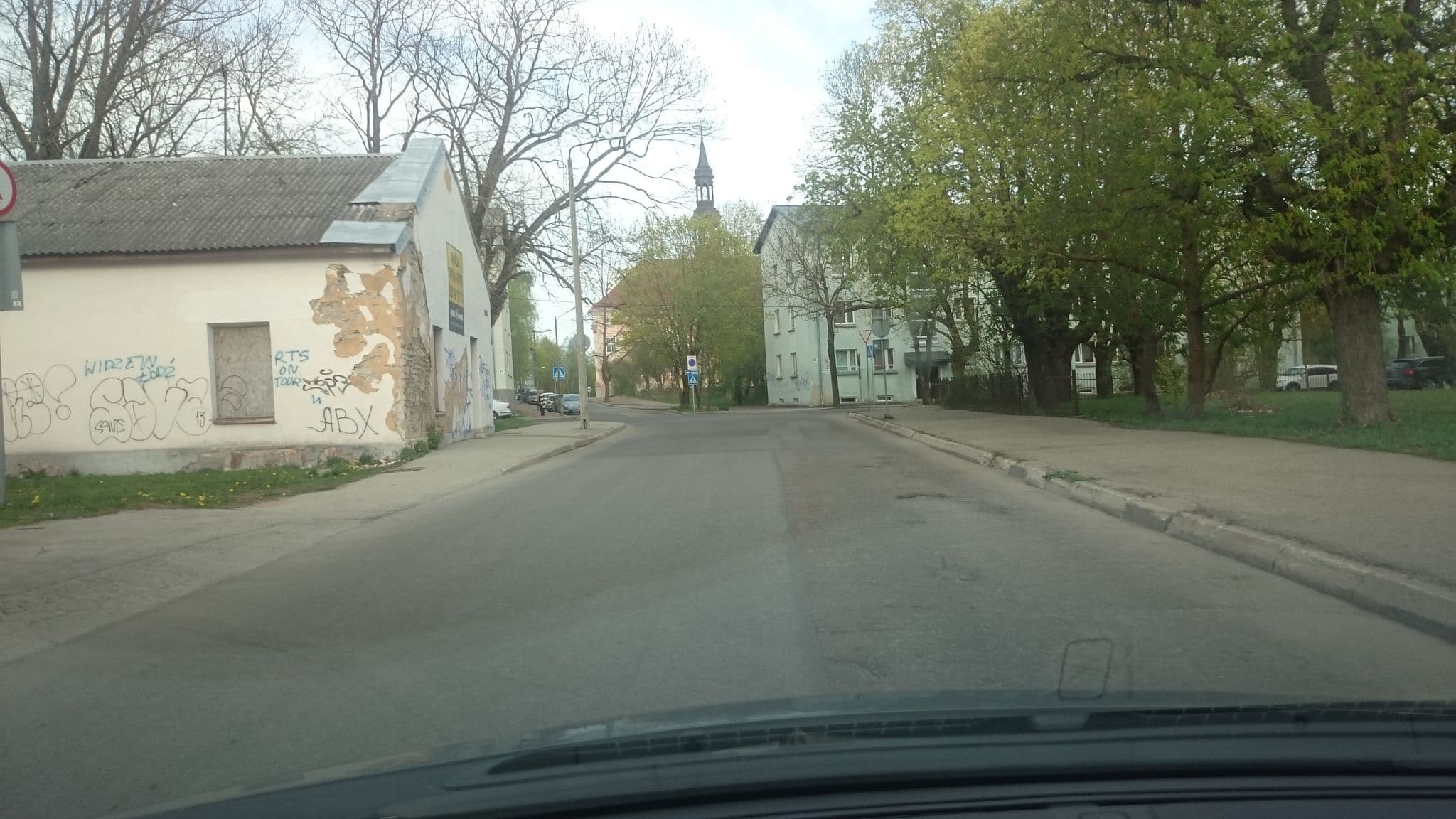 Street view near KING Boutique Hotel, Narva — © juhanjuku (CC BY-SA · Mapillary)