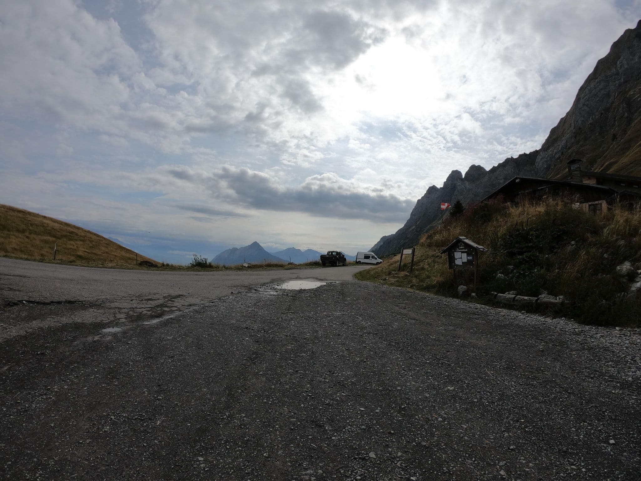Street view near Refuge du Col de L'Arpettaz, Ugine — © joostjakob (CC BY-SA · Mapillary)