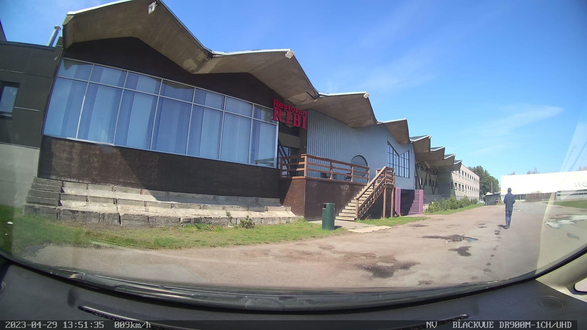 Street view near Hotell Athena, Haabneeme — © jorrarro (CC BY-SA · Mapillary)