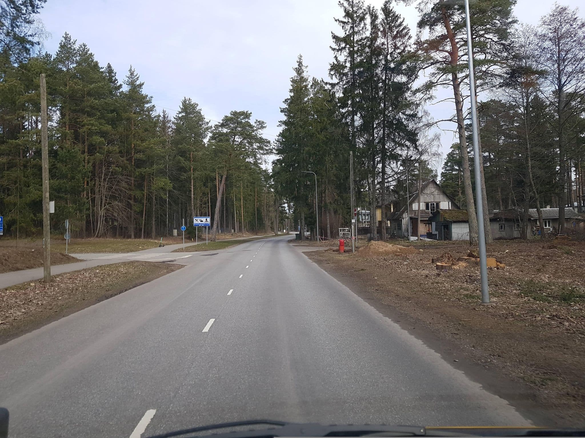 Street view near L. Koidula 13, Narva-Jõesuu — © roadexplorer001 (CC BY-SA · Mapillary)
