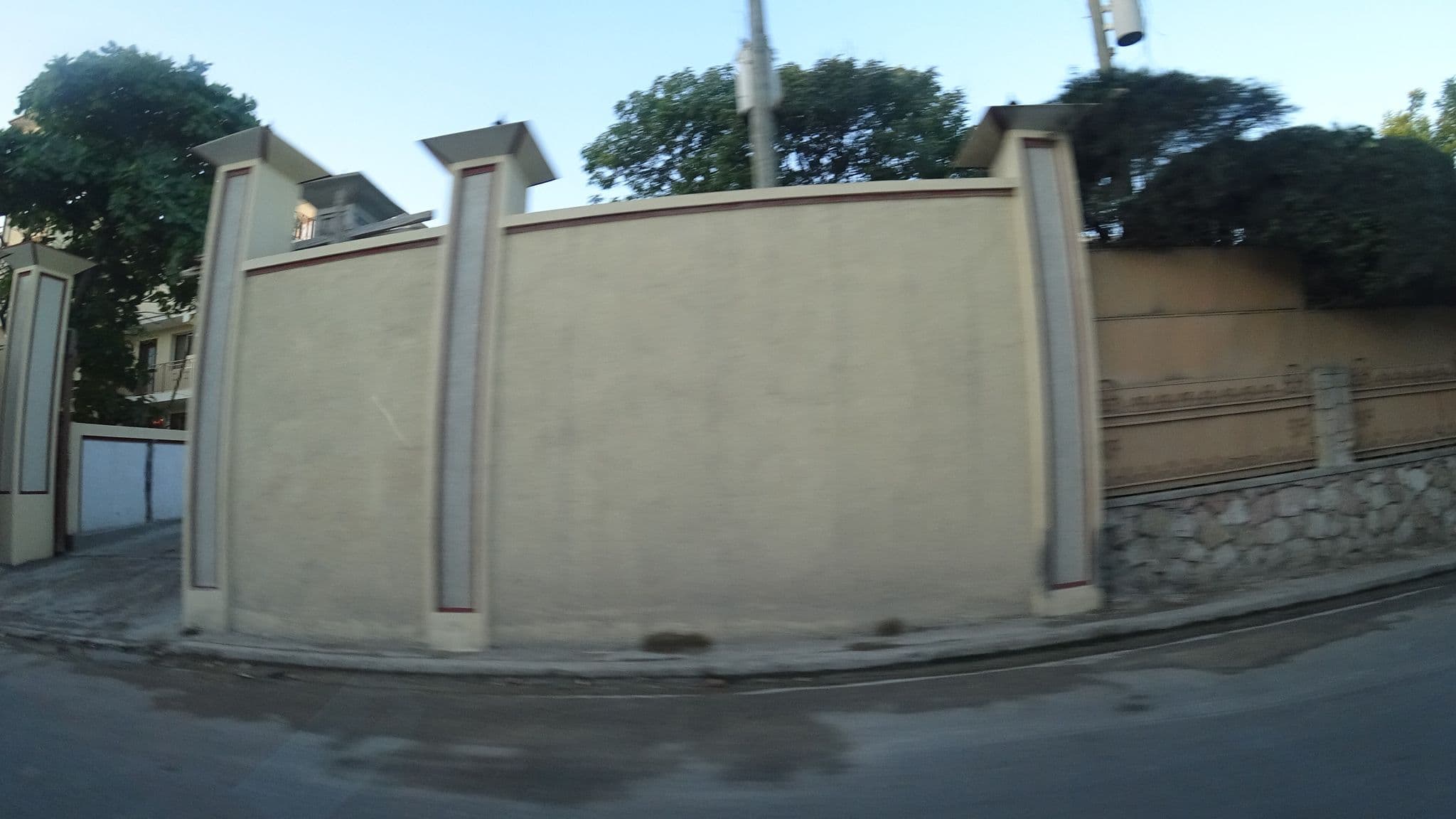 Street view near Sam's Hotel, Delmas — © giblet (CC BY-SA · Mapillary)