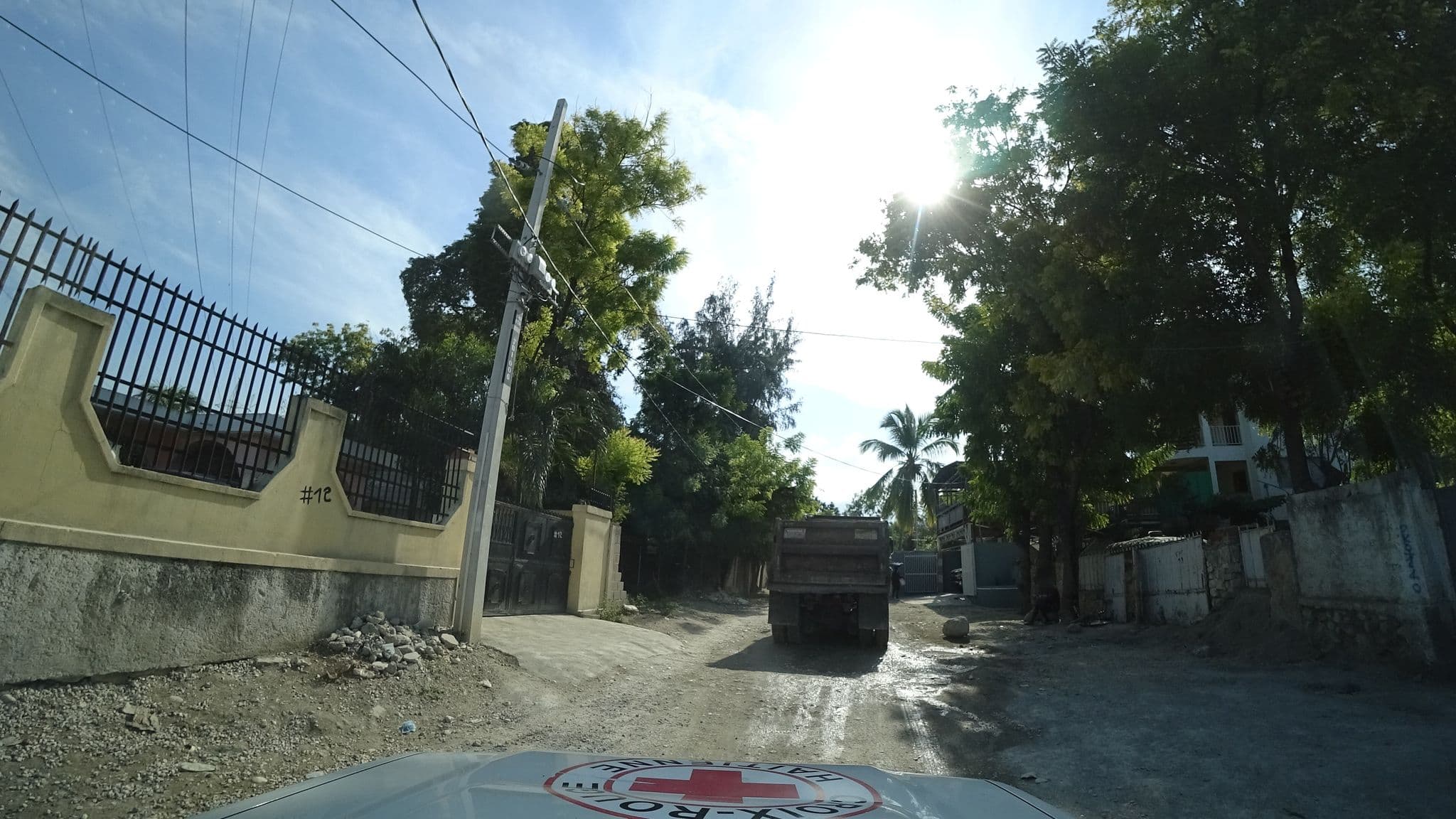 Street view near Sylvain's Inn, Delmas — © danbjoseph (CC BY-SA · Mapillary)