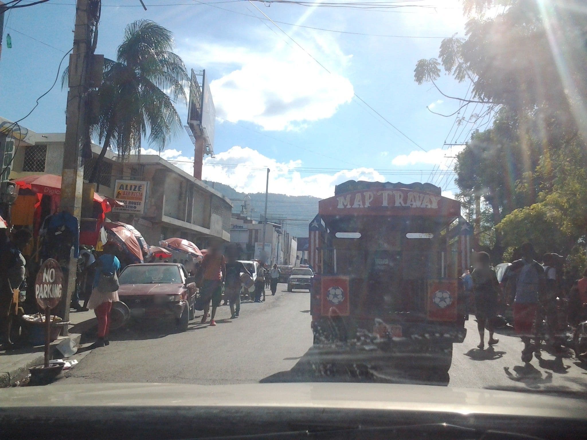 Street view near Alize Restaurant and Guest House, Delmas — © xapitoun (CC BY-SA · Mapillary)