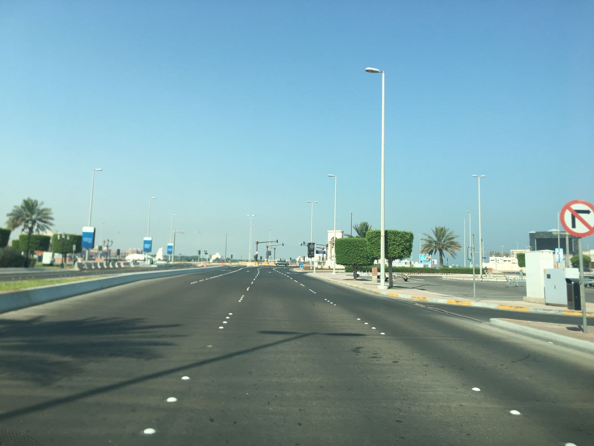 Street view near Sheraton Palm Garden Abu Dhabi, Abu Dhabi — © gamaldh (CC BY-SA · Mapillary)