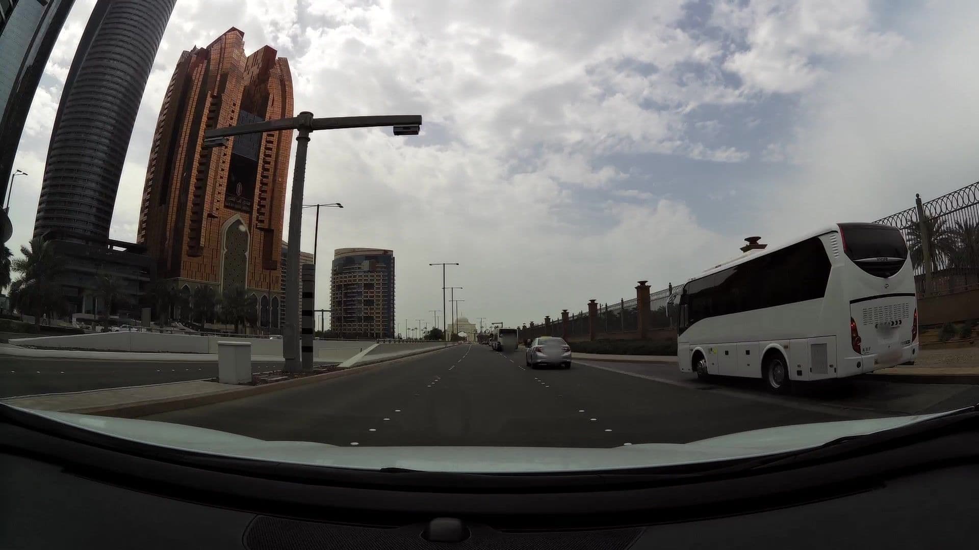 Street view near Room 3332, Abu Dhabi — © kaartcam (CC BY-SA · Mapillary)