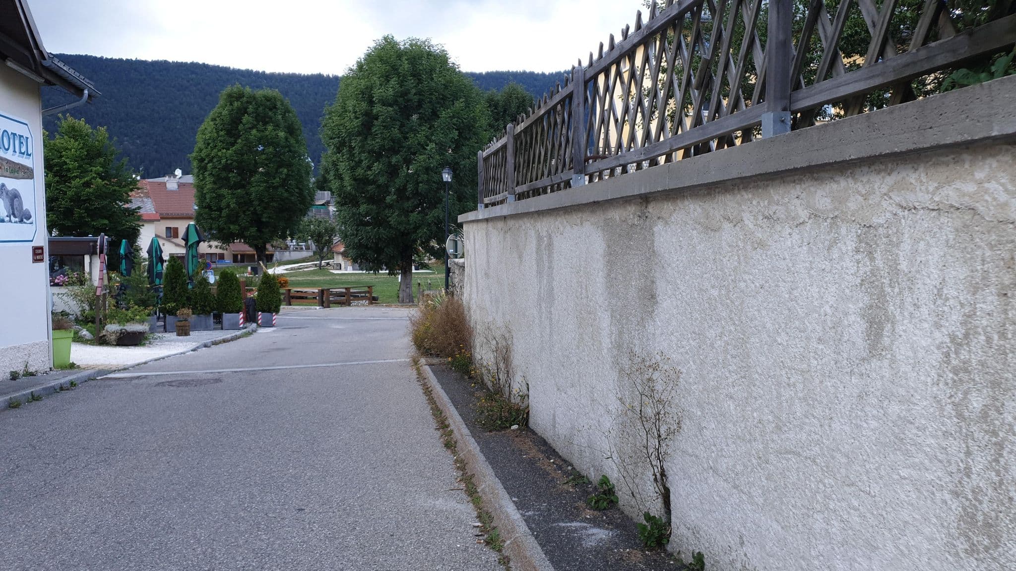Street view near Hôtel La Tapia, Autrans — © binnette (CC BY-SA · Mapillary)
