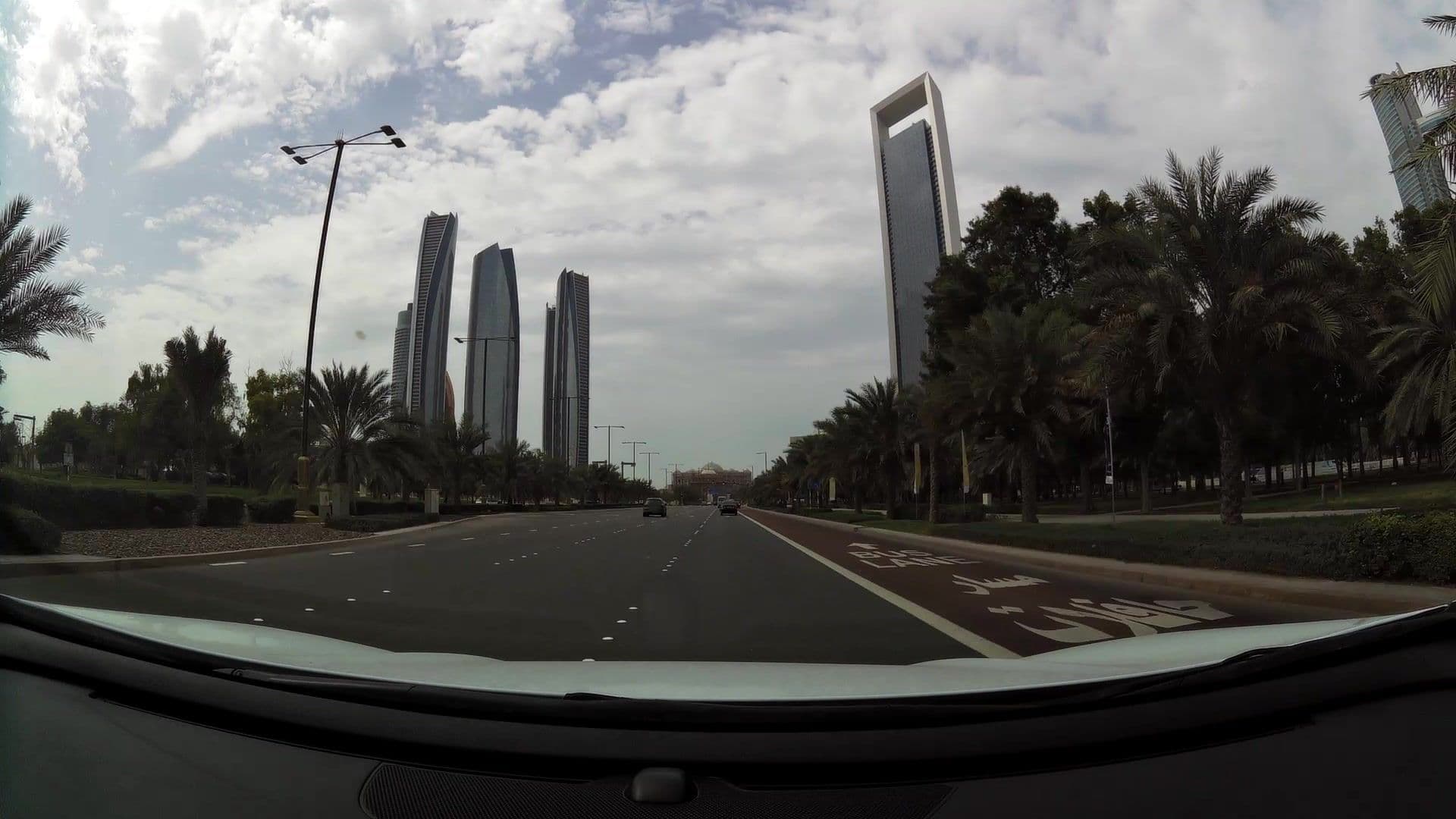 Street view near Emirates Room - Intercontinental Hotel, Abu Dhabi — © kaartcam (CC BY-SA · Mapillary)