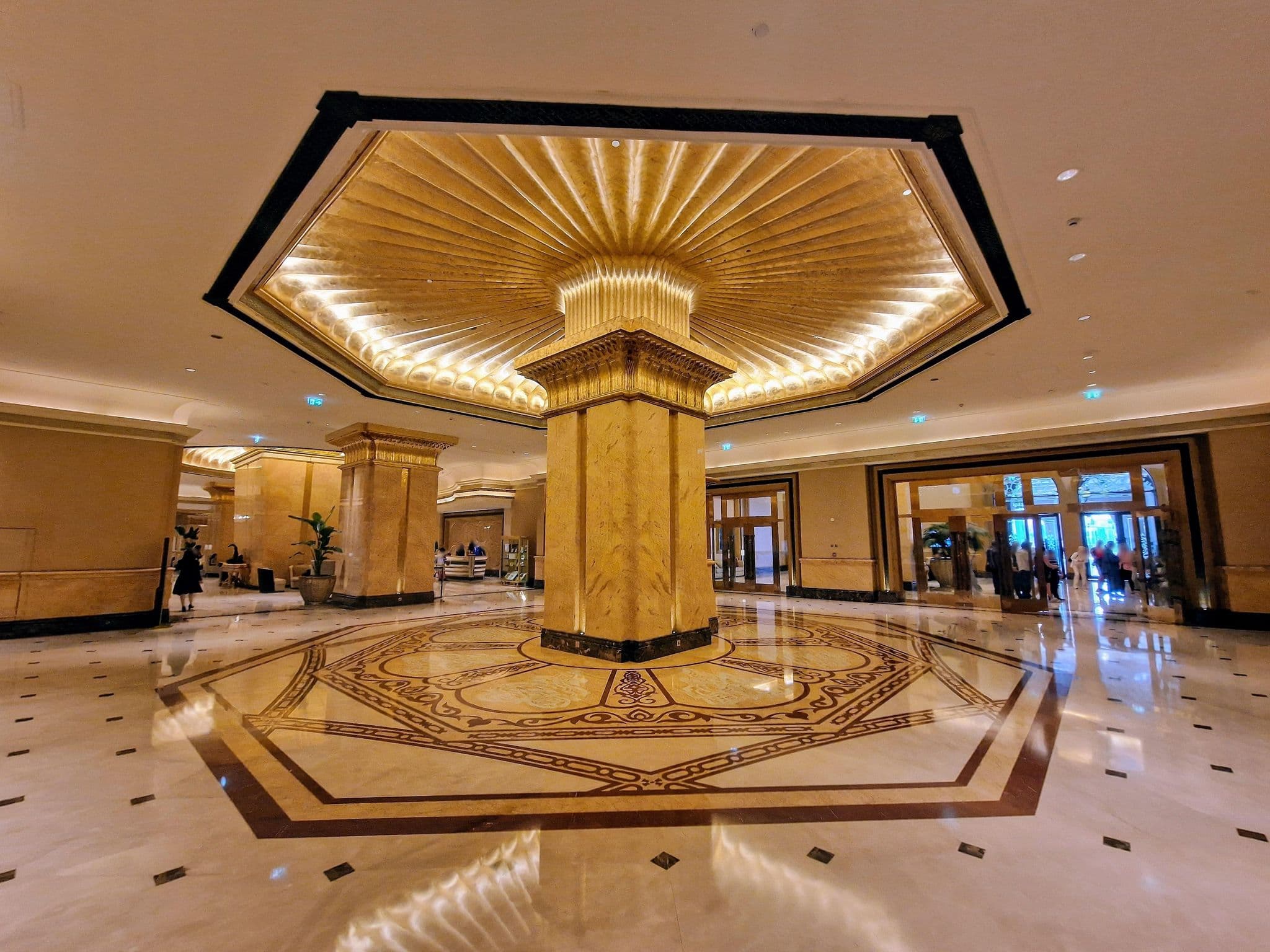 Street view near Emirates Palace Hotel فندق قصر الإمارات, Abu Dhabi — © km2bp (CC BY-SA · Mapillary)