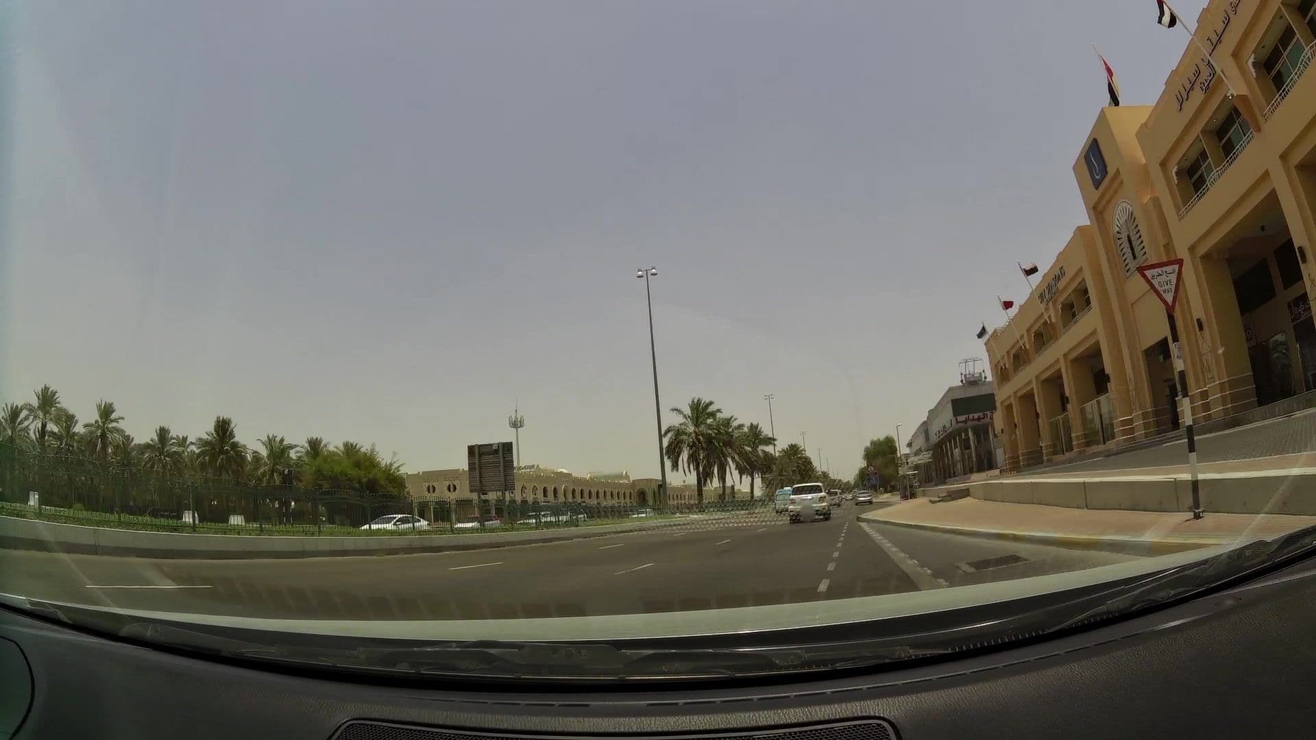 Street view near فندق سيتي سيزونز, Al Ain City — © kaartcam (CC BY-SA · Mapillary)