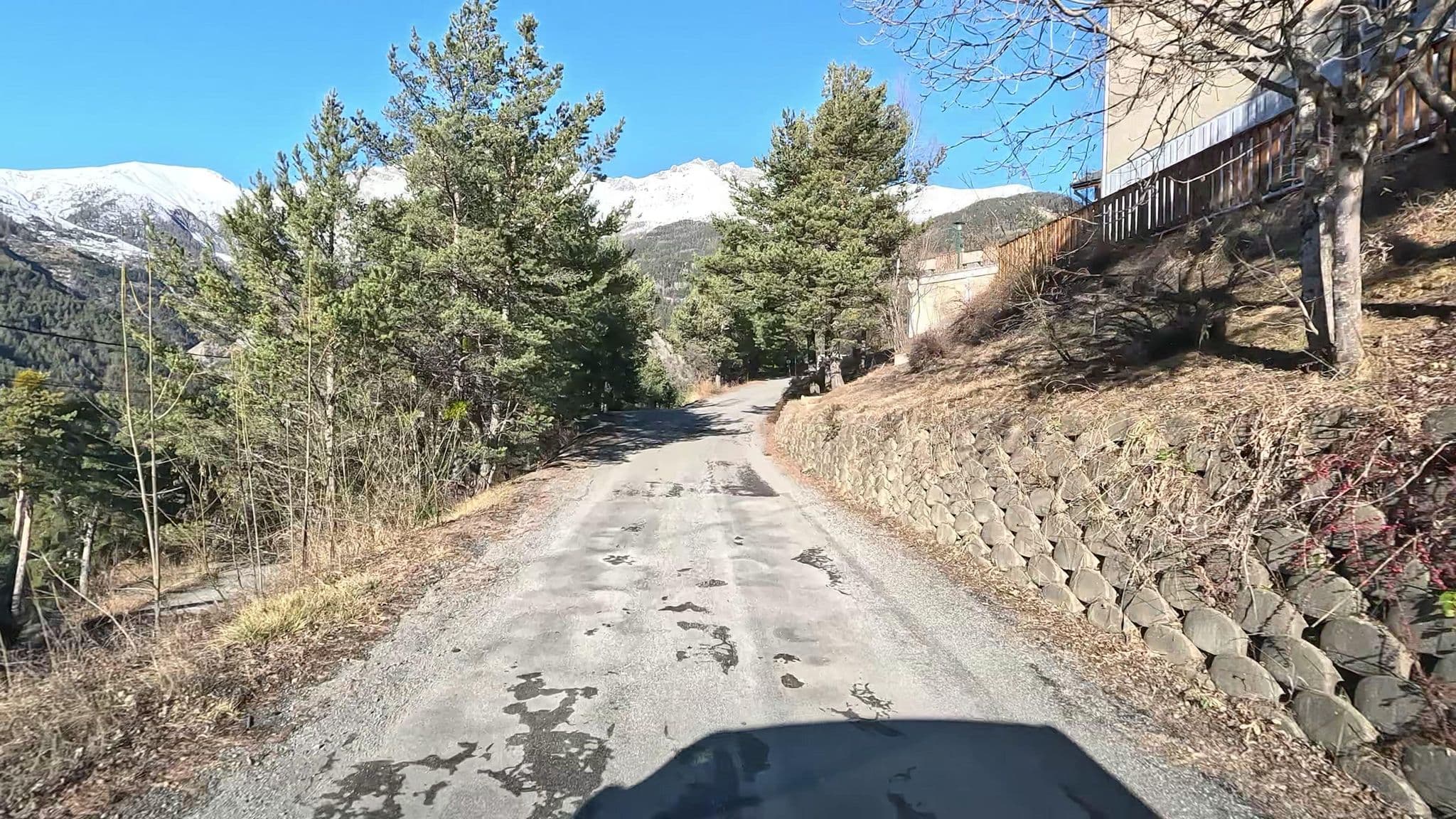 Street view near Lou Riouclar, Barcelonnette — © ArthurL (CC BY-SA · Mapillary)