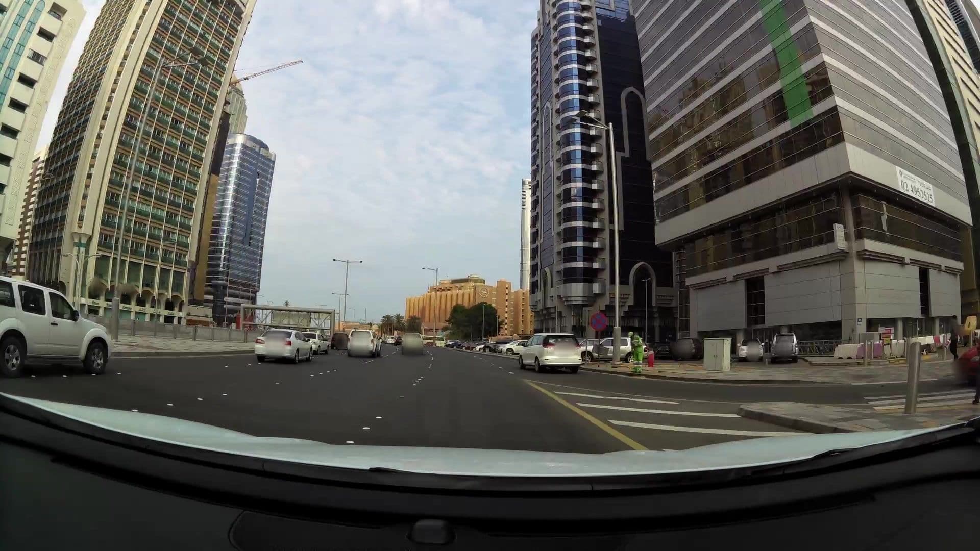Street view near The Ritz-Carlton Abu Dhabi, Grand Canal, Abu Dhabi — © kaartcam (CC BY-SA · Mapillary)
