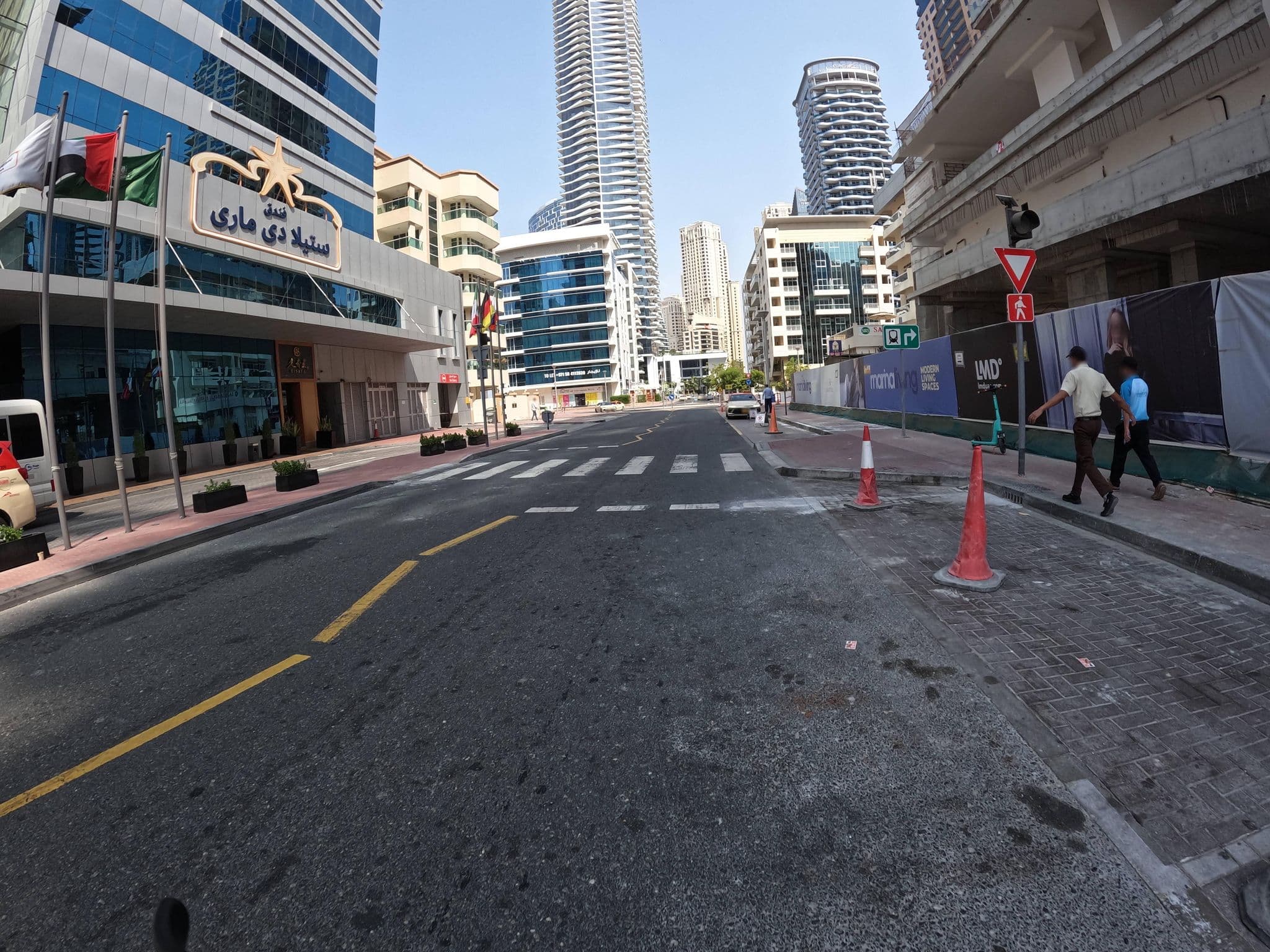 Street view near Stella Dubai, Dubai Marina — © countzero5 (CC BY-SA · Mapillary)