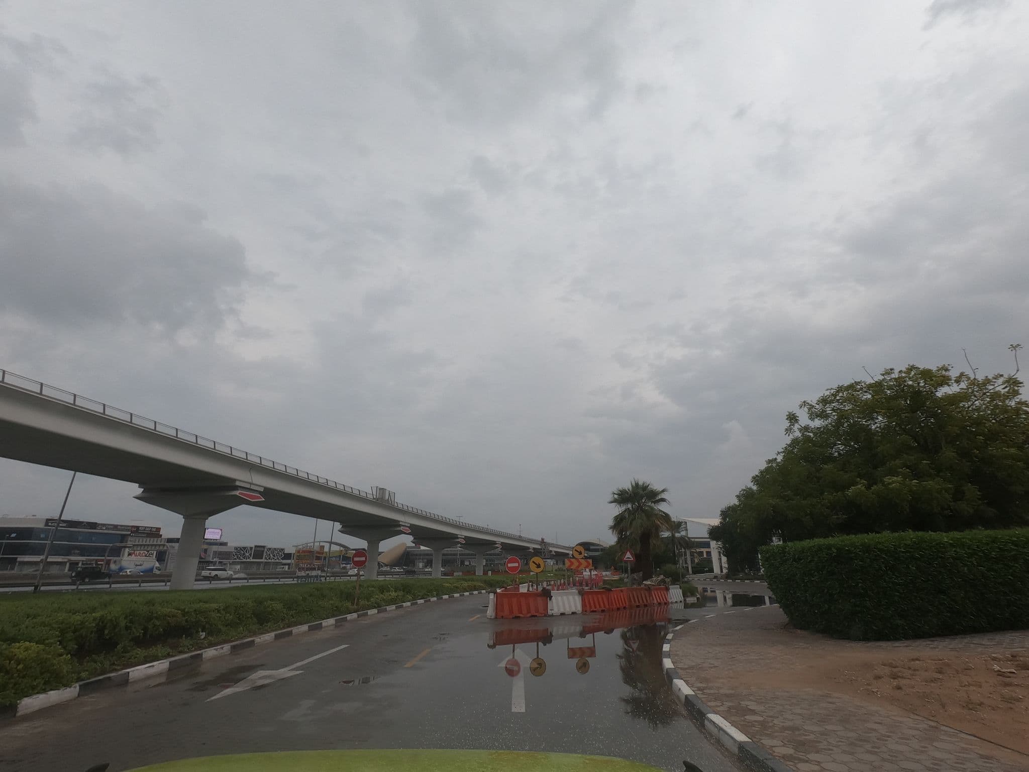 Street view near Sofitel Luxury Hotel, Umm Al Sheif — © countzero5 (CC BY-SA · Mapillary)