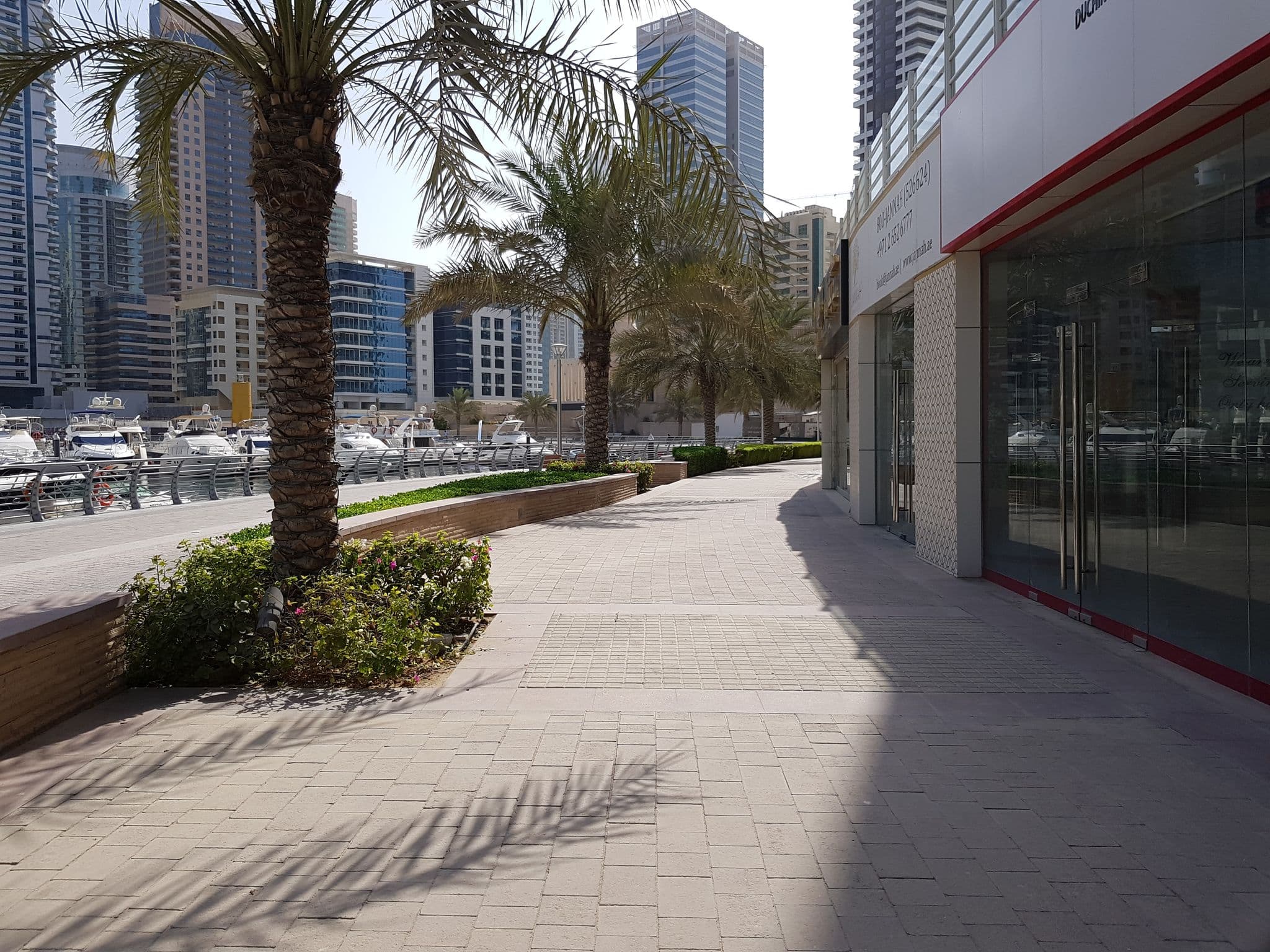 Street view near Marina Bay Suites by Jannah, Dubai Marina — © eneerhut (CC BY-SA · Mapillary)