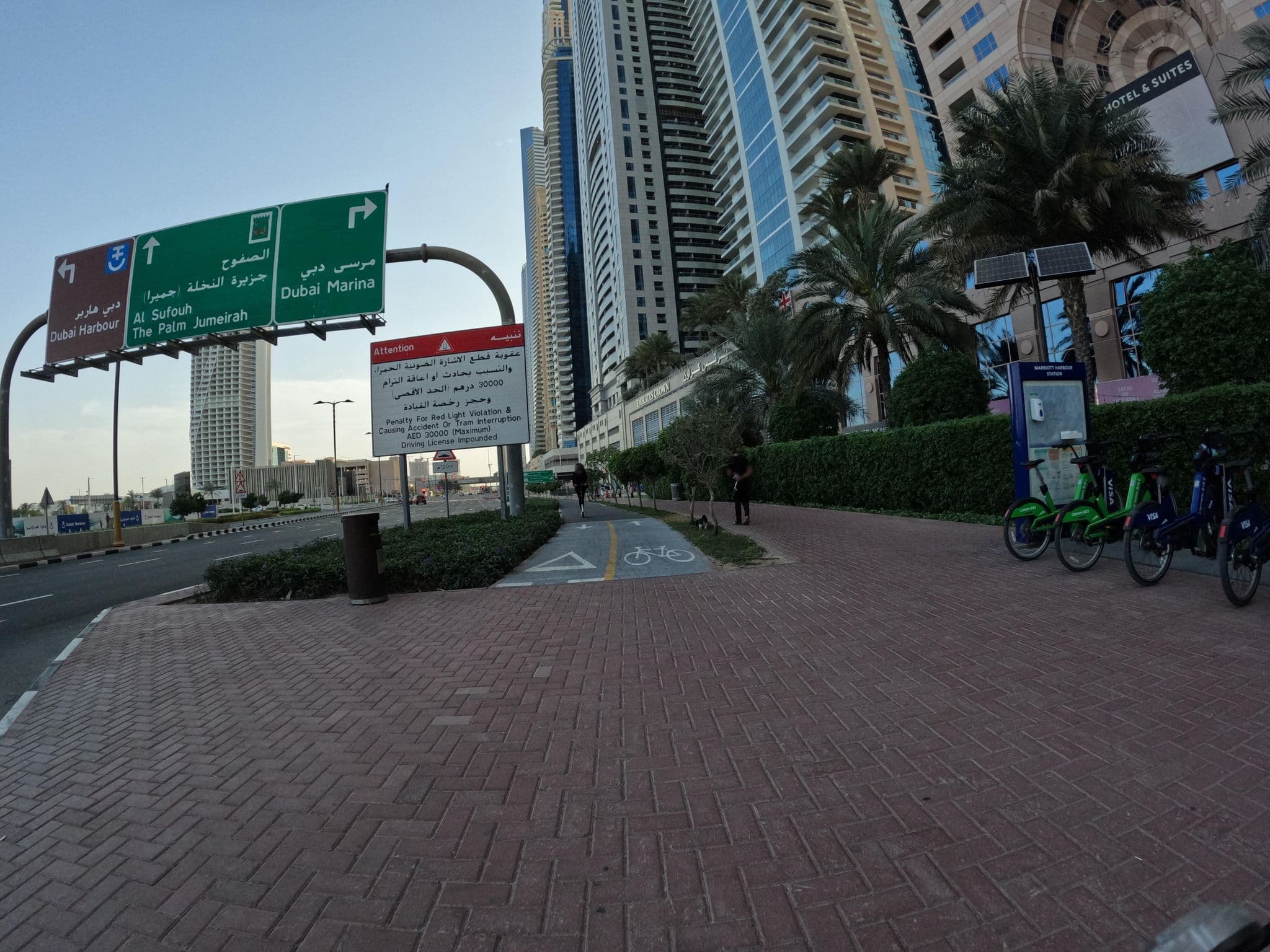 Street view near Marriott Harbour Hotel & Suites marina swimming pool, Dubai Marina — © countzero5 (CC BY-SA · Mapillary)