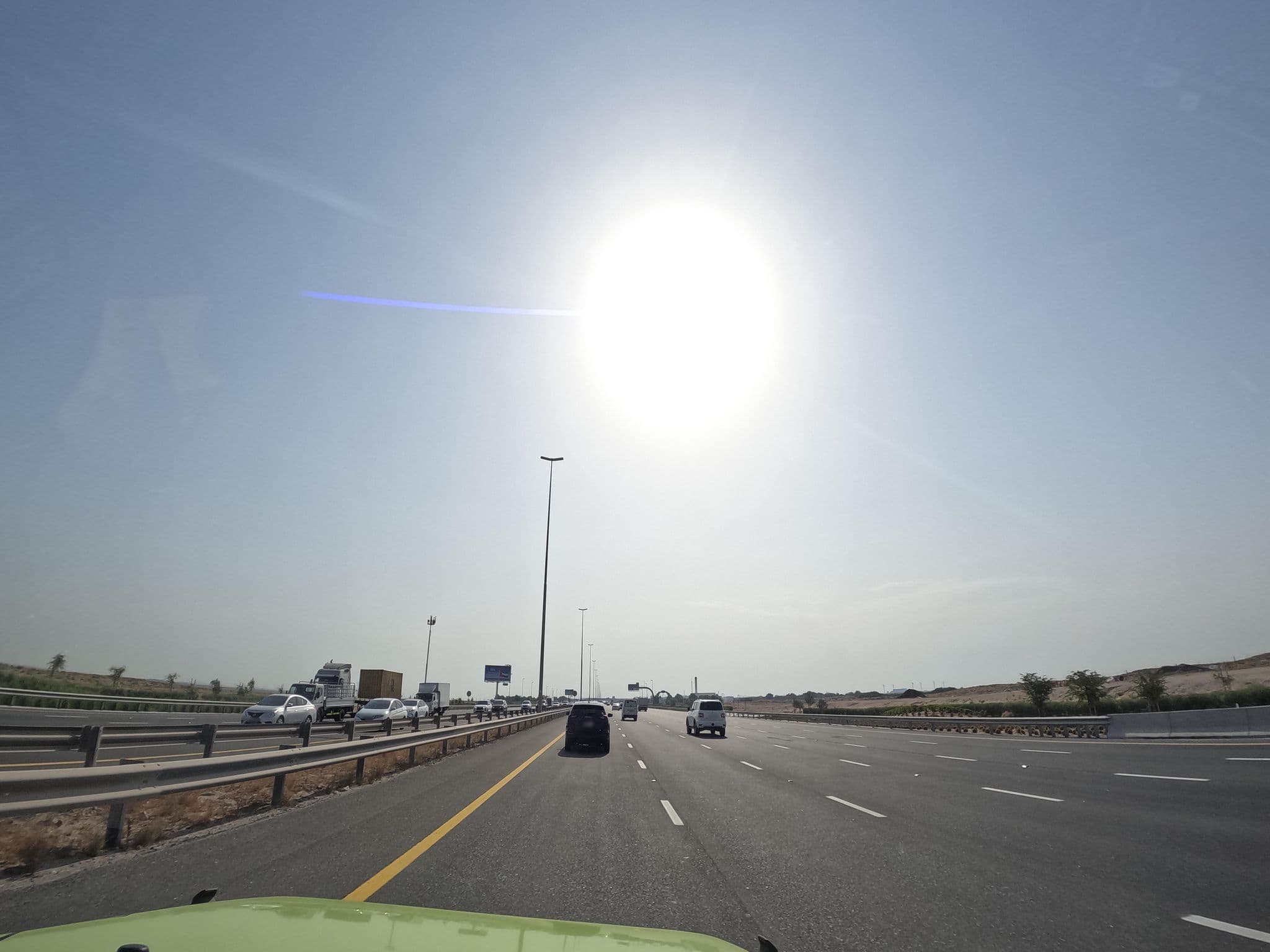 Street view near Qasr Al Sarab Desert Resort by Anantara, Jebel Ali — © countzero5 (CC BY-SA · Mapillary)