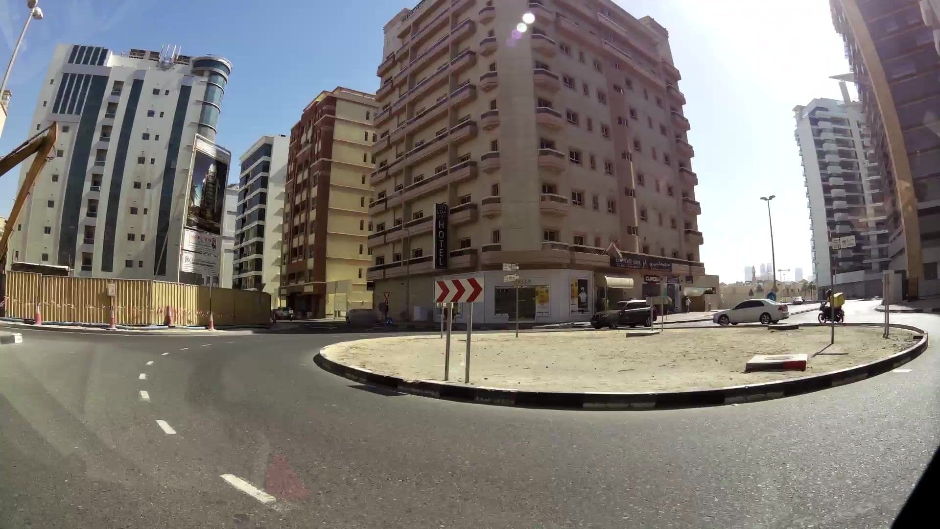 Street view near Star Metro Al Barsha Hotel Apartments, Al Sufouh — © kaartcam (CC BY-SA · Mapillary)