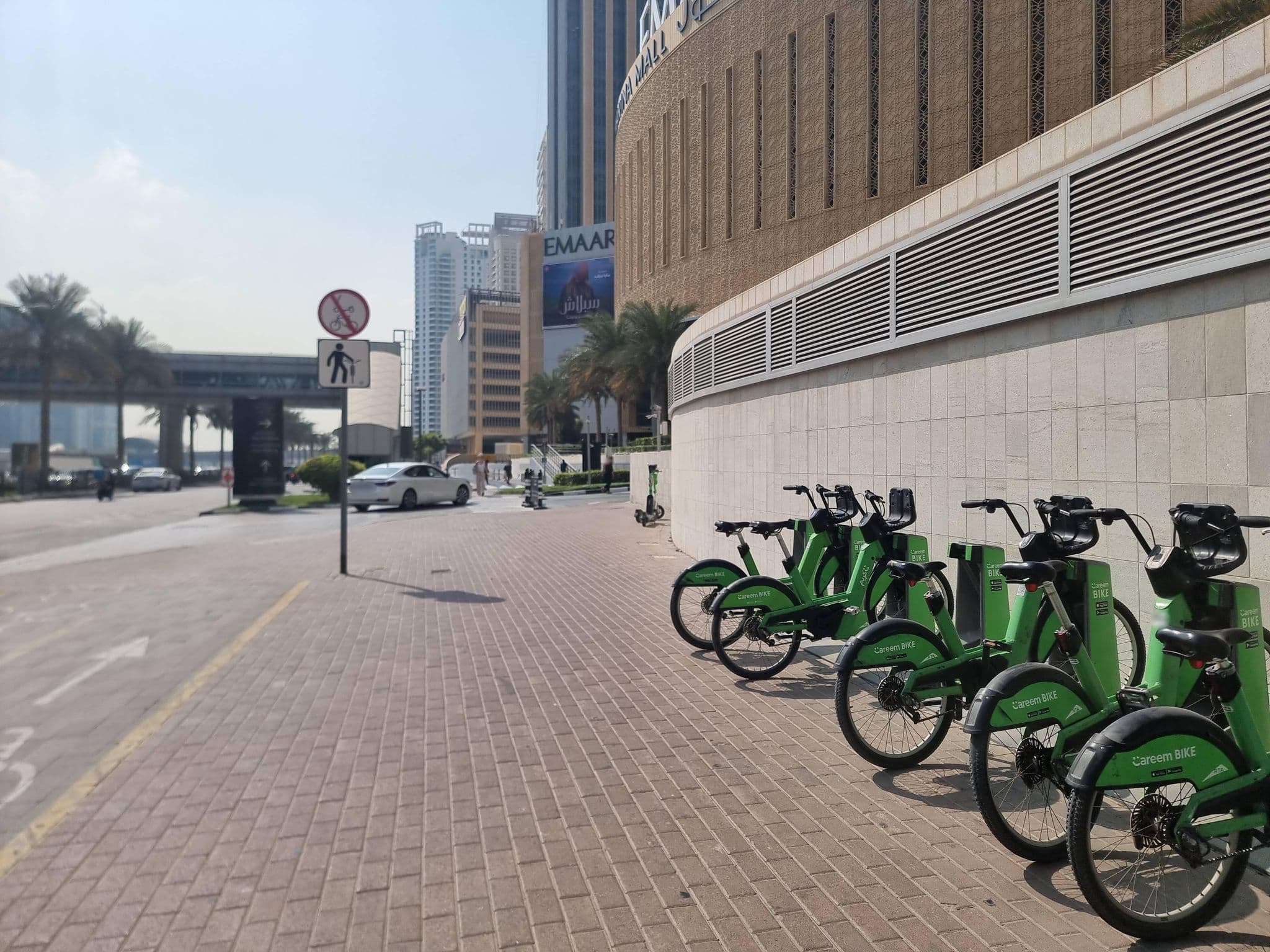 Street view near Meeting Room The Address Marina, Dubai Marina — © mapfool (CC BY-SA · Mapillary)