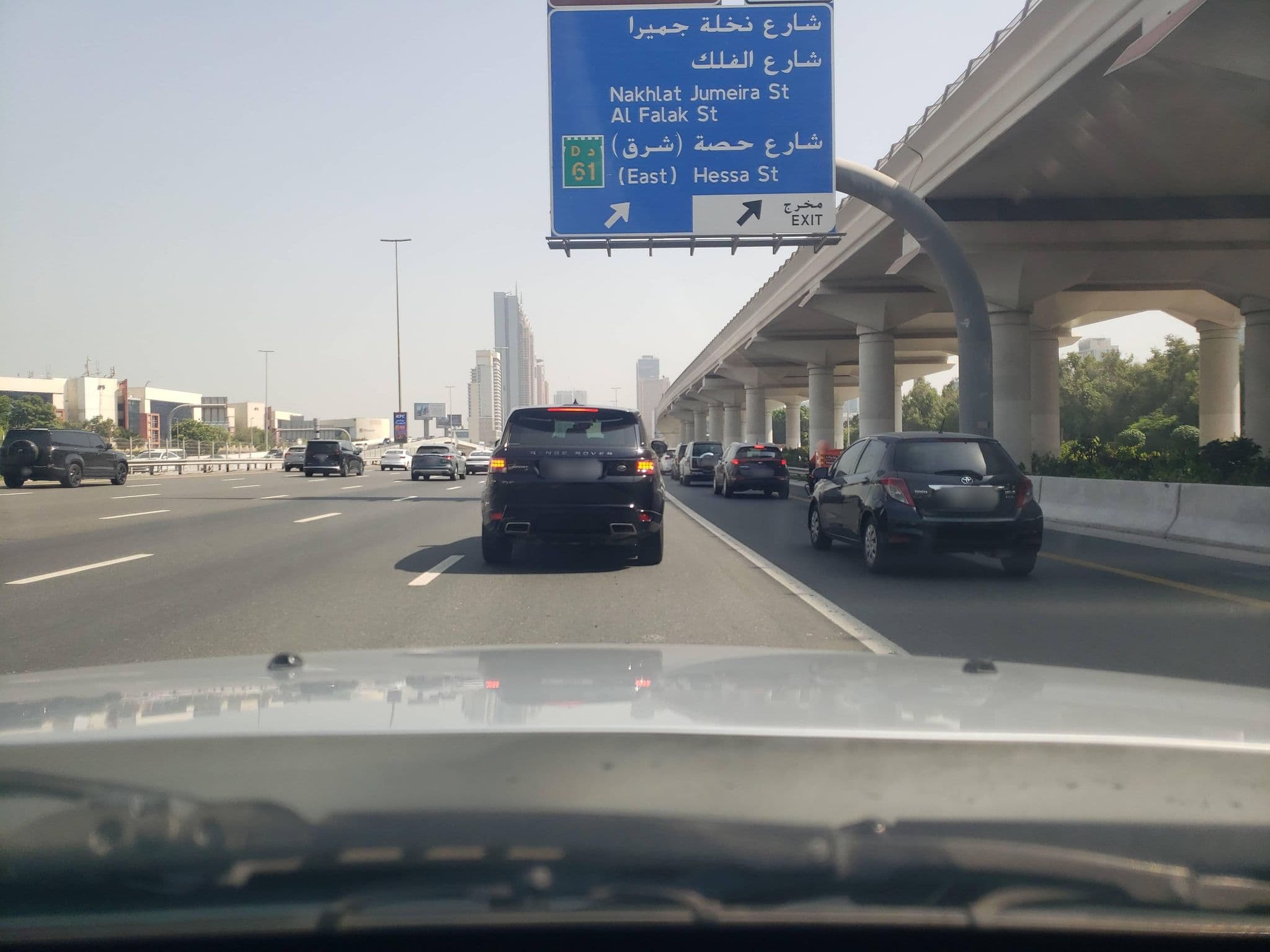 Street view near فندق جراند ملنيوم, Dubai Internet City — © mapfool (CC BY-SA · Mapillary)