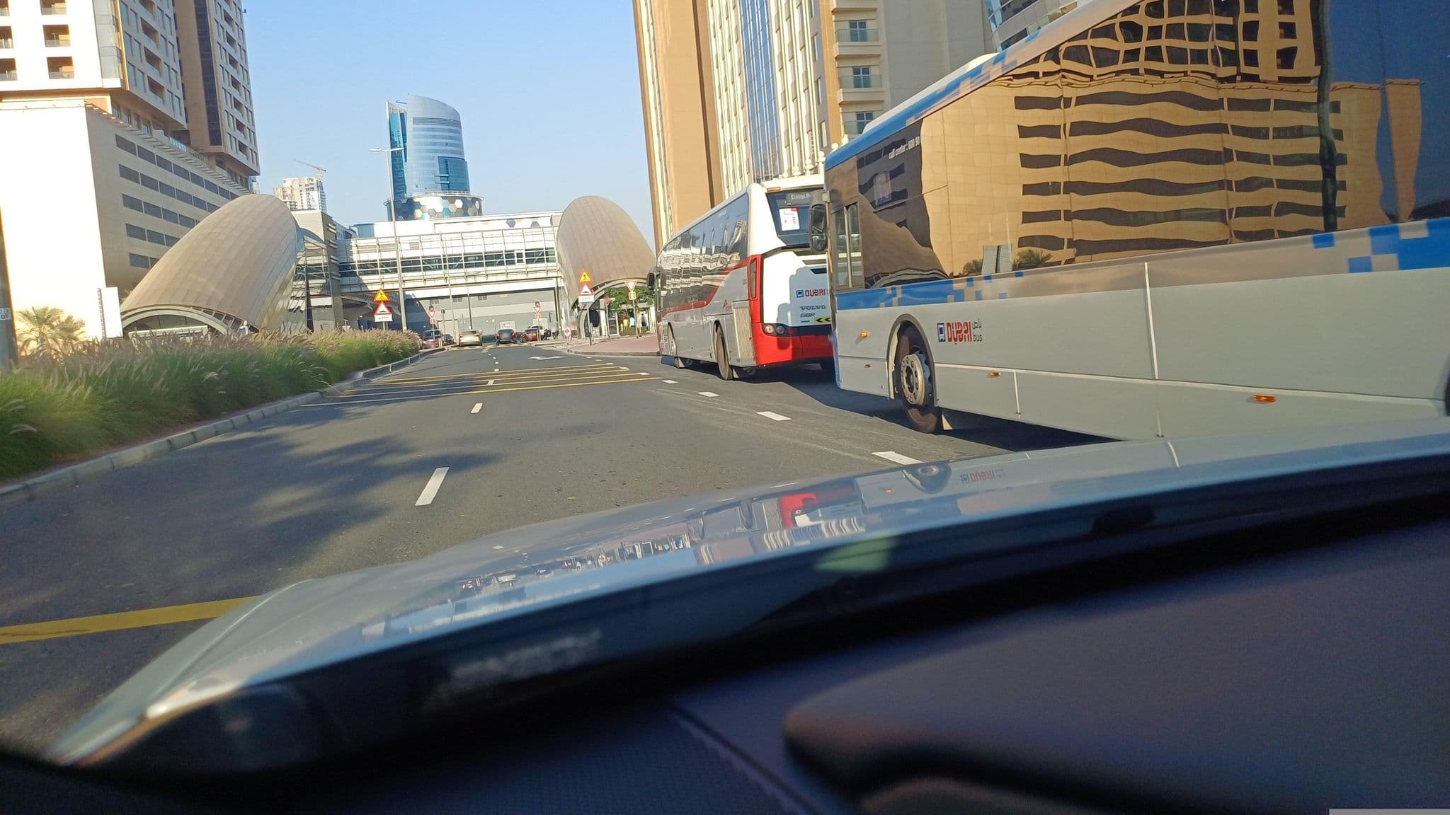 Street view near Emirates Bus, Knowledge Village — © saim786 (CC BY-SA · Mapillary)