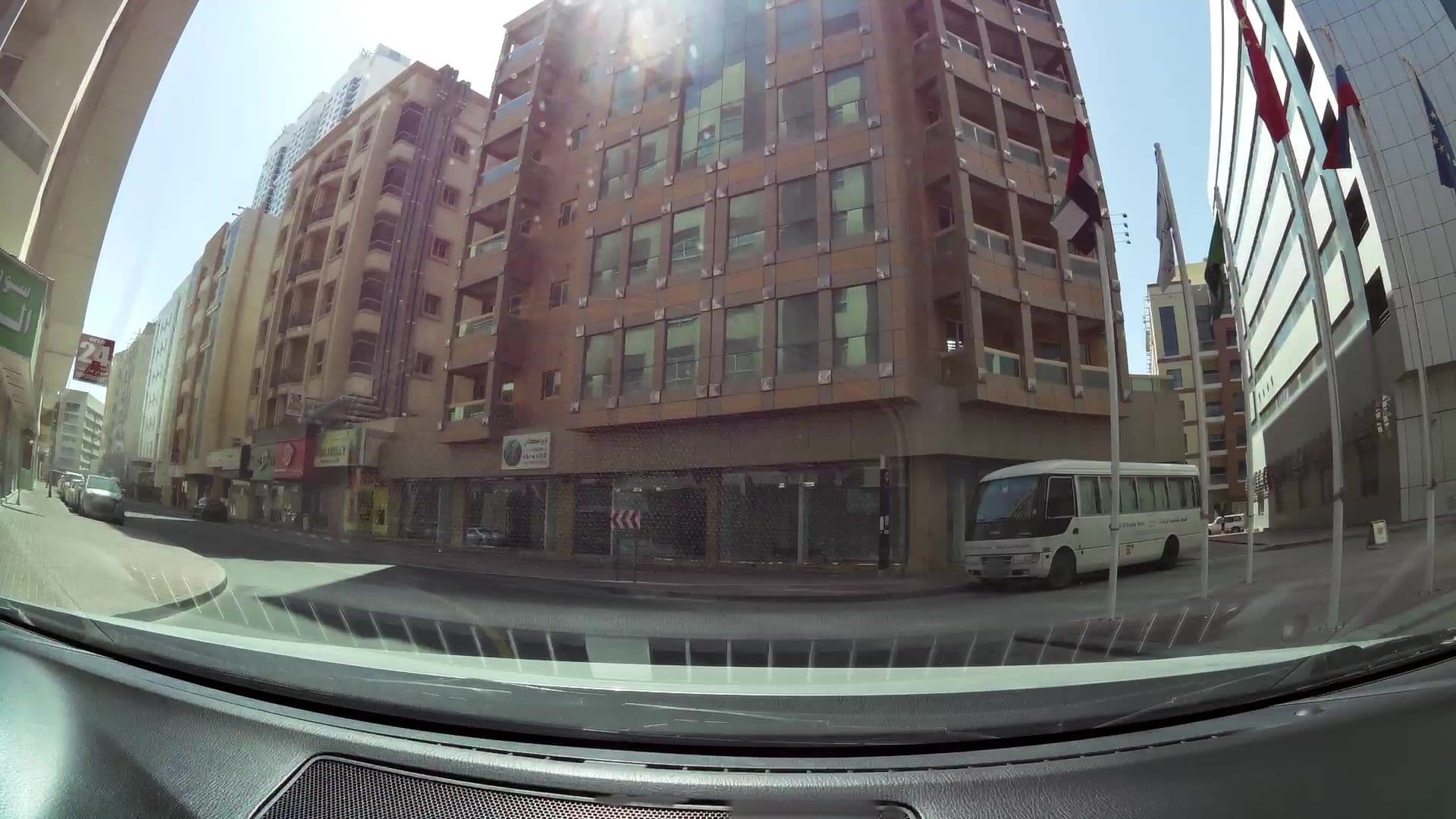 Street view near Gloria Hotel, Al Sufouh — © kaartcam (CC BY-SA · Mapillary)