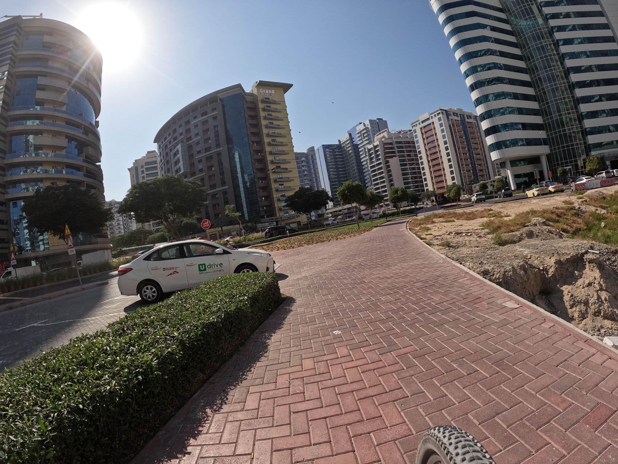 Street view near Layai Hotel, Knowledge Village — © countzero5 (CC BY-SA · Mapillary)