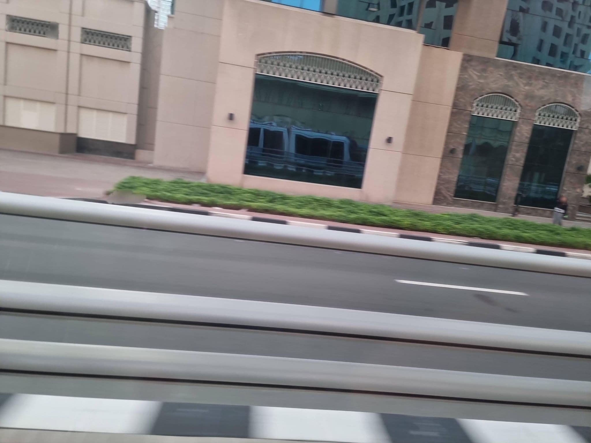 Street view near Marina Promenade Pool, Dubai Marina — © mapfool (CC BY-SA · Mapillary)