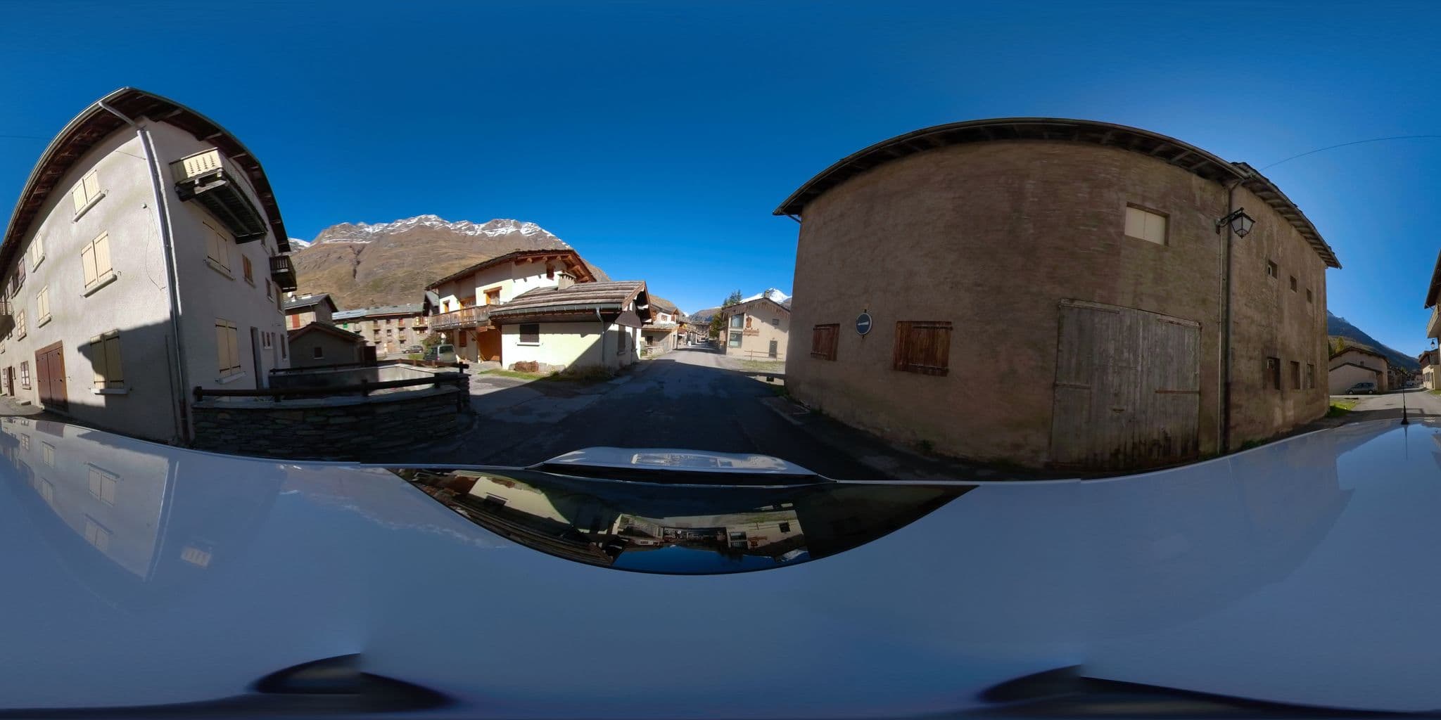 Street view near Les Gaëttes, Val-d'Isère