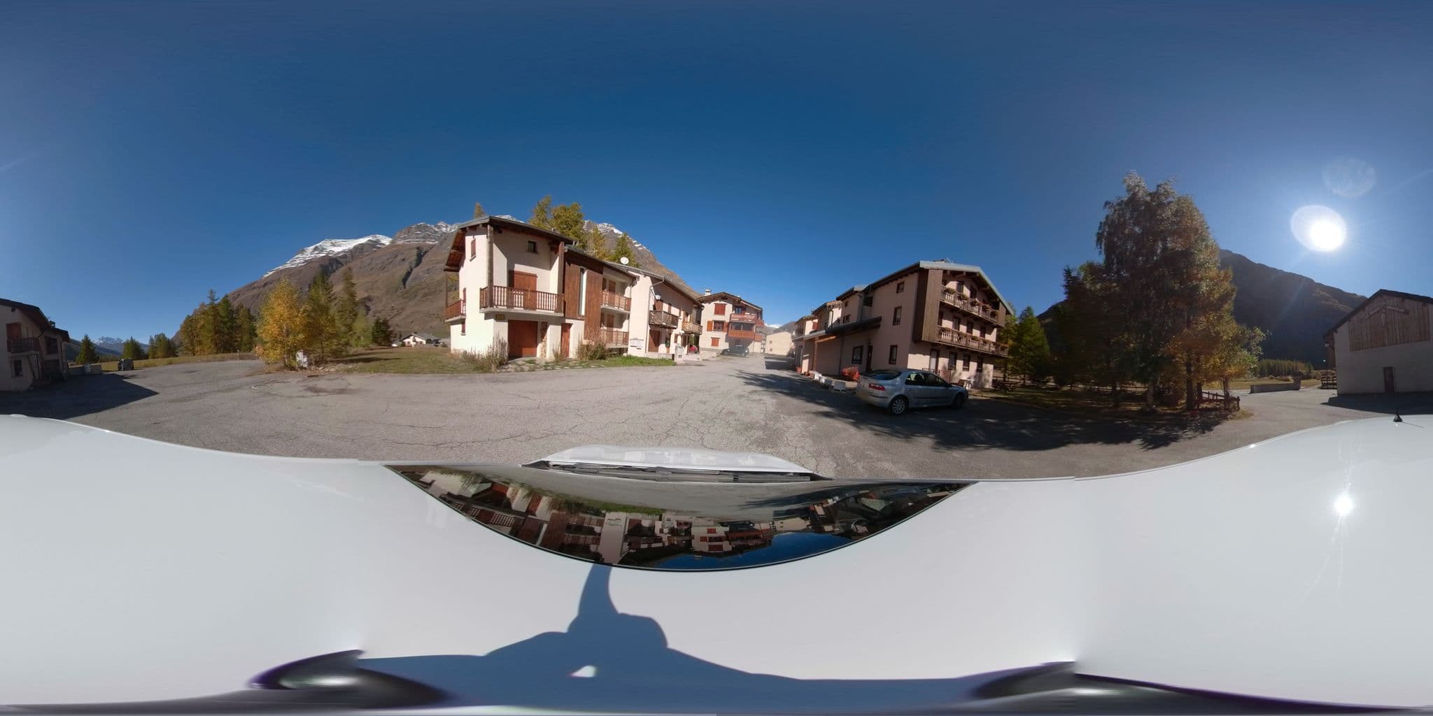 Street view near Le Petit Bonheur, Val-d'Isère